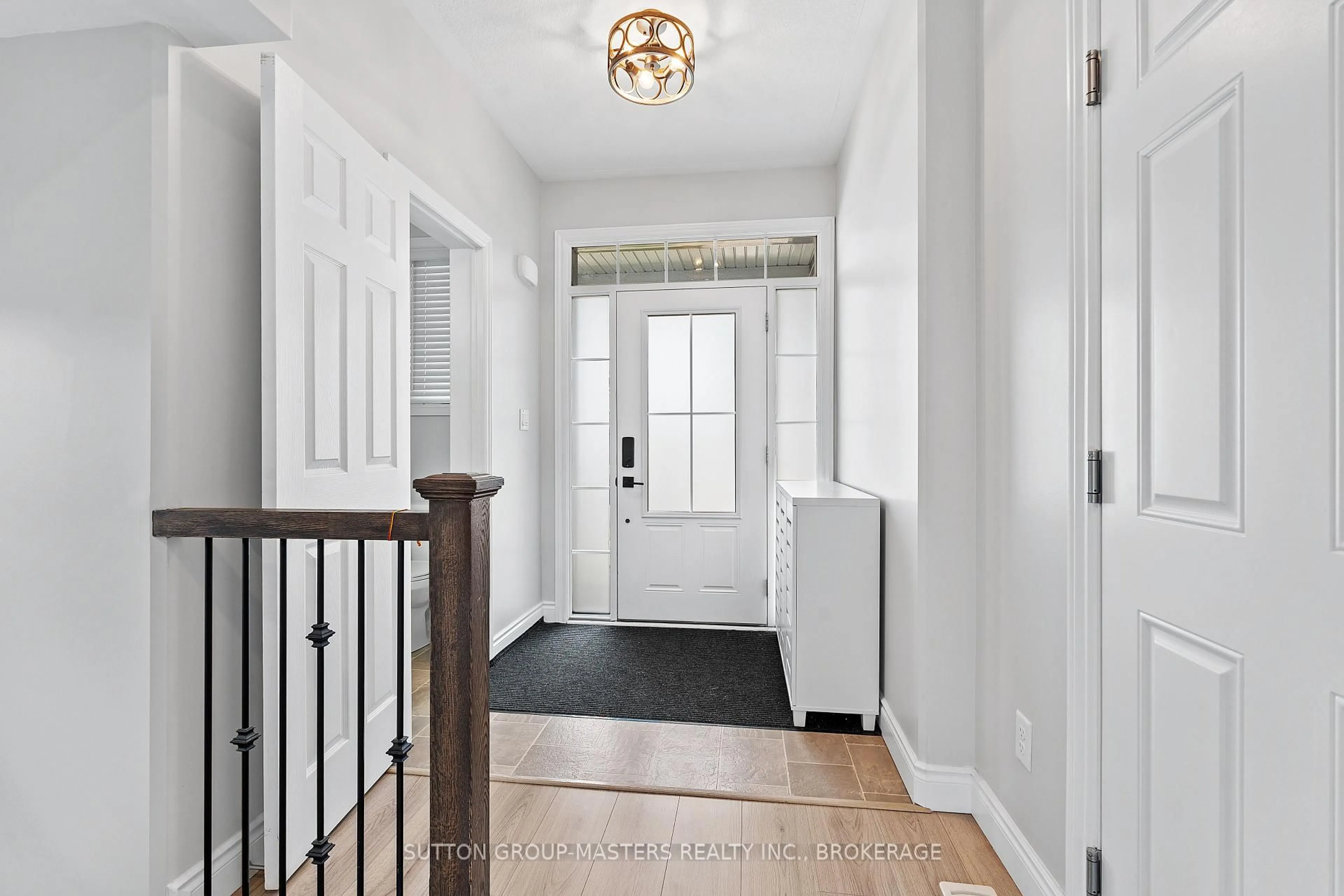 Indoor entryway for 122 Hazlett St, Loyalist Ontario K7N 0C1