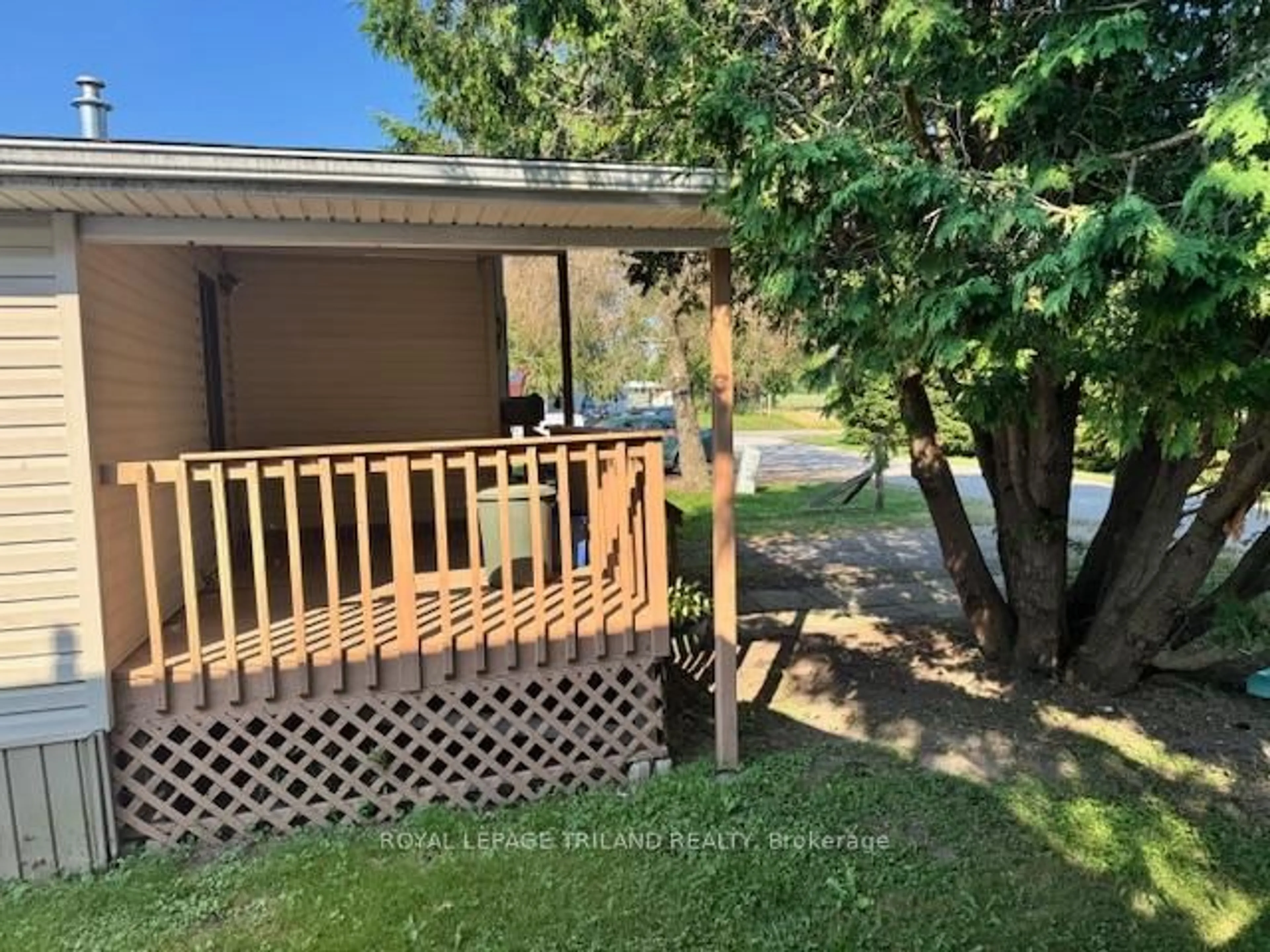 Patio, water/lake/river/ocean view for 200 Agnes St #10, Thames Centre Ontario N0M 2P0