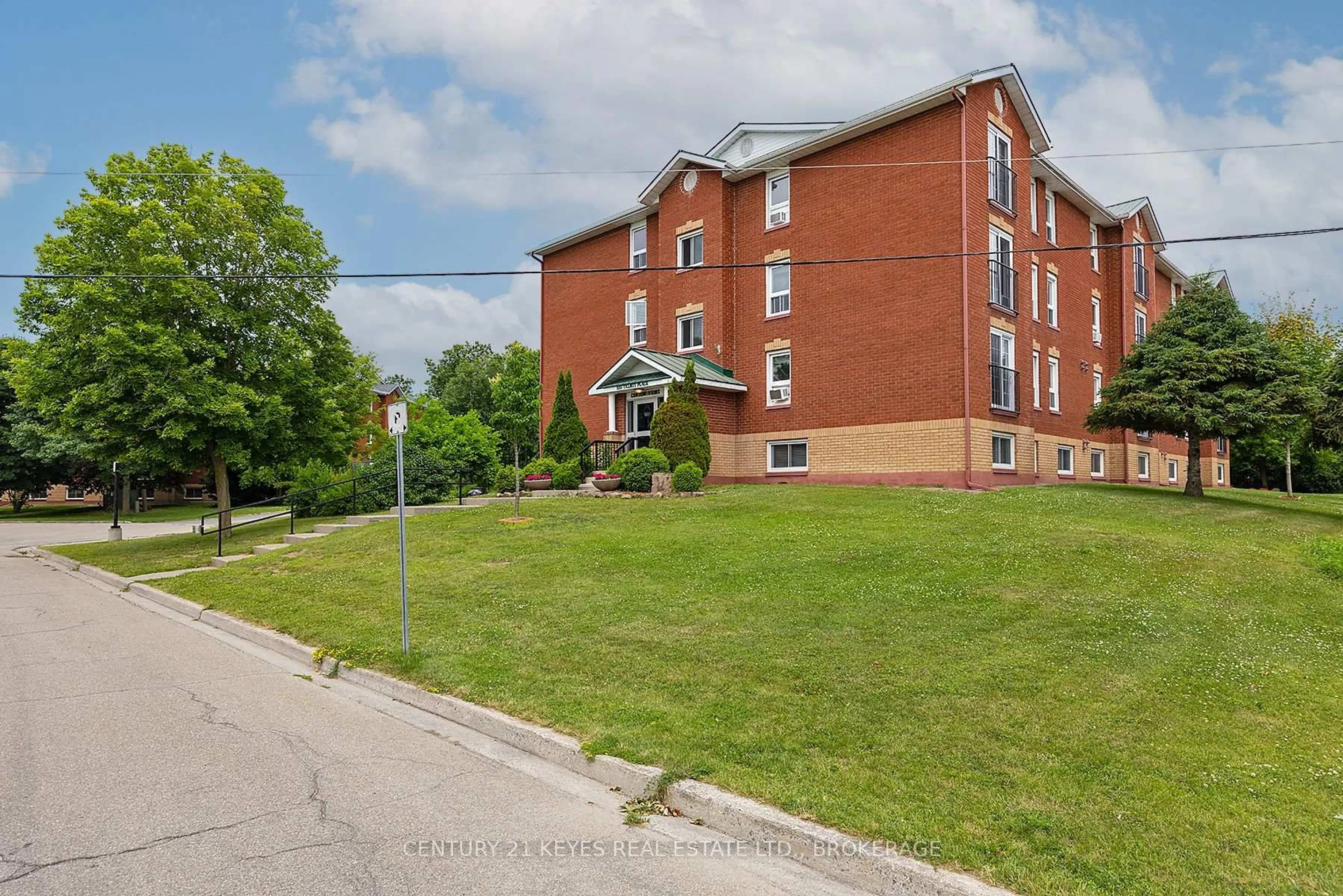 Unknown for 550 Talbot Pl #402, Gananoque Ontario K7G 3C6