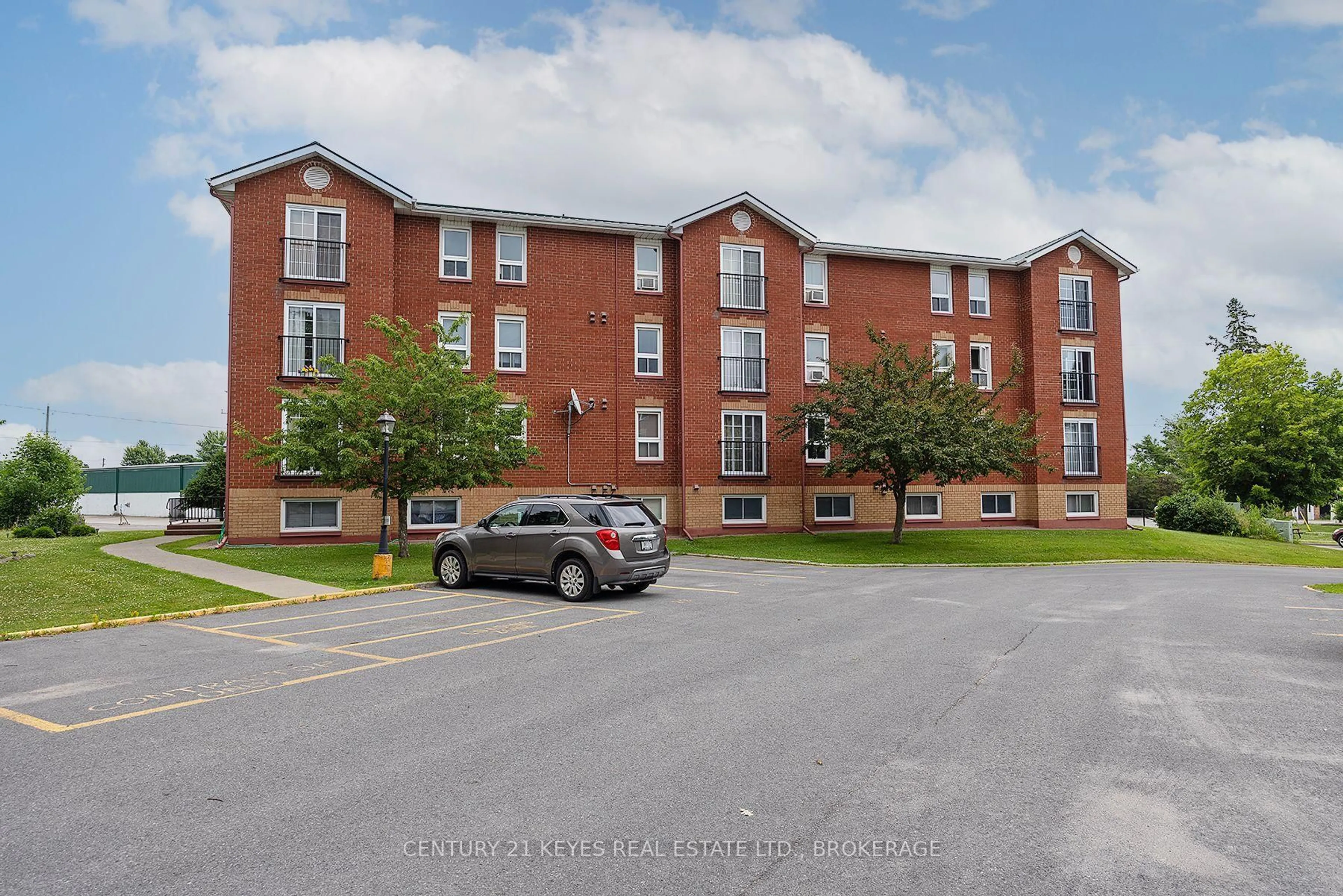 Unknown for 550 Talbot Pl #402, Gananoque Ontario K7G 3C6