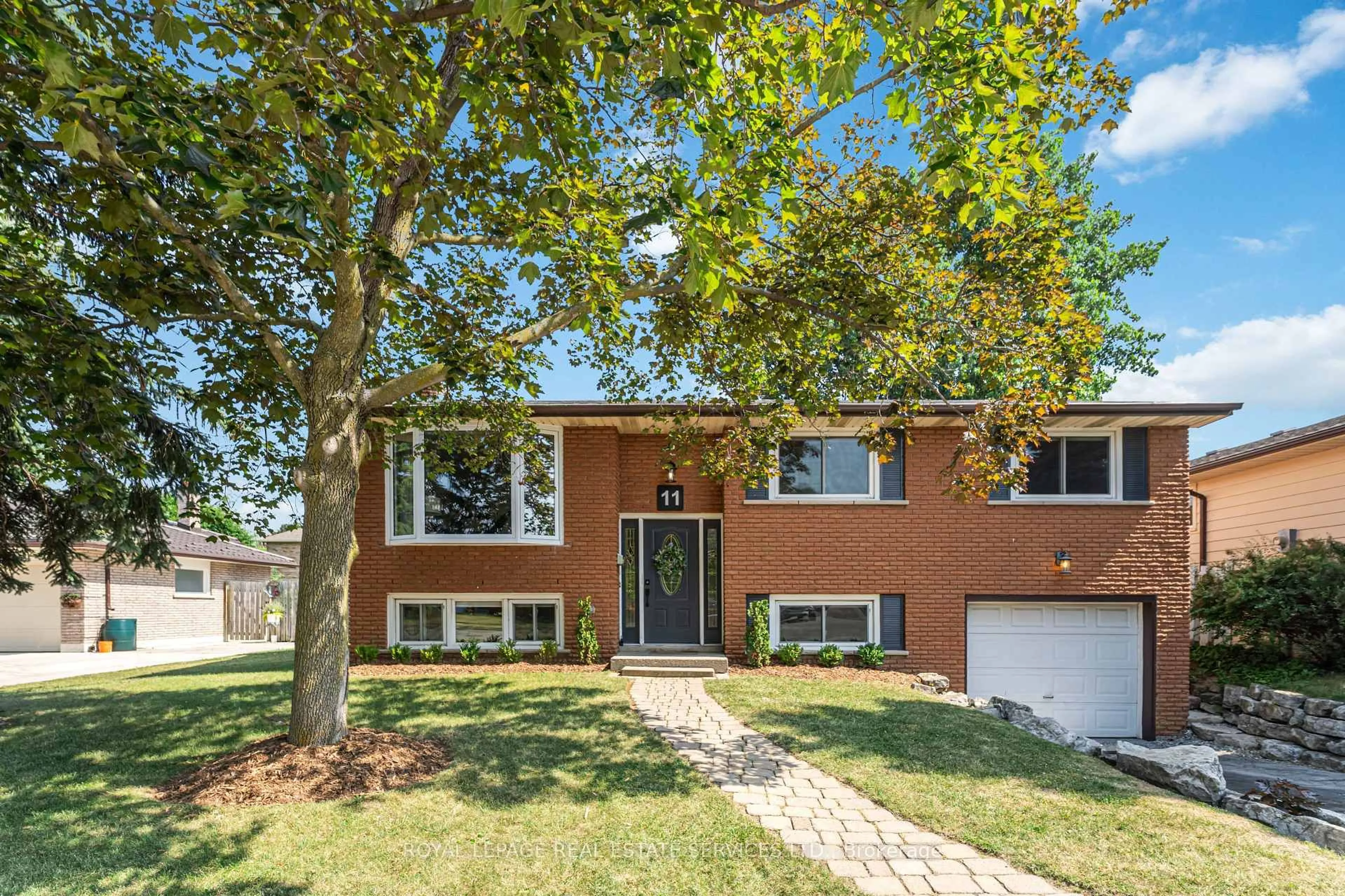 Home with brick exterior material, street for 11 Ashwood Crt, Hamilton Ontario L8E 3C8