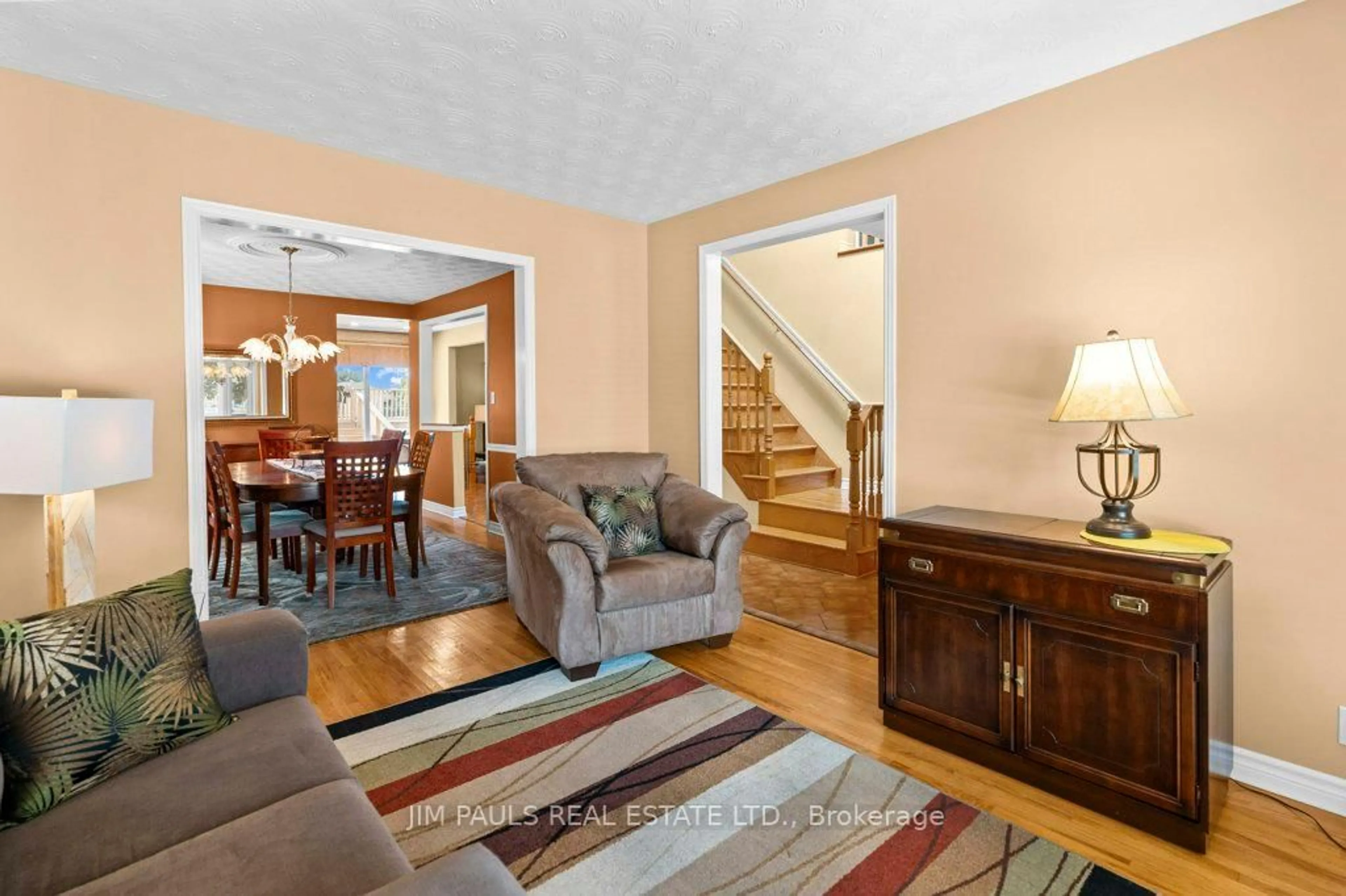 Living room with furniture, unknown for 64 Abbot Dr, Hamilton Ontario L8V 4W5