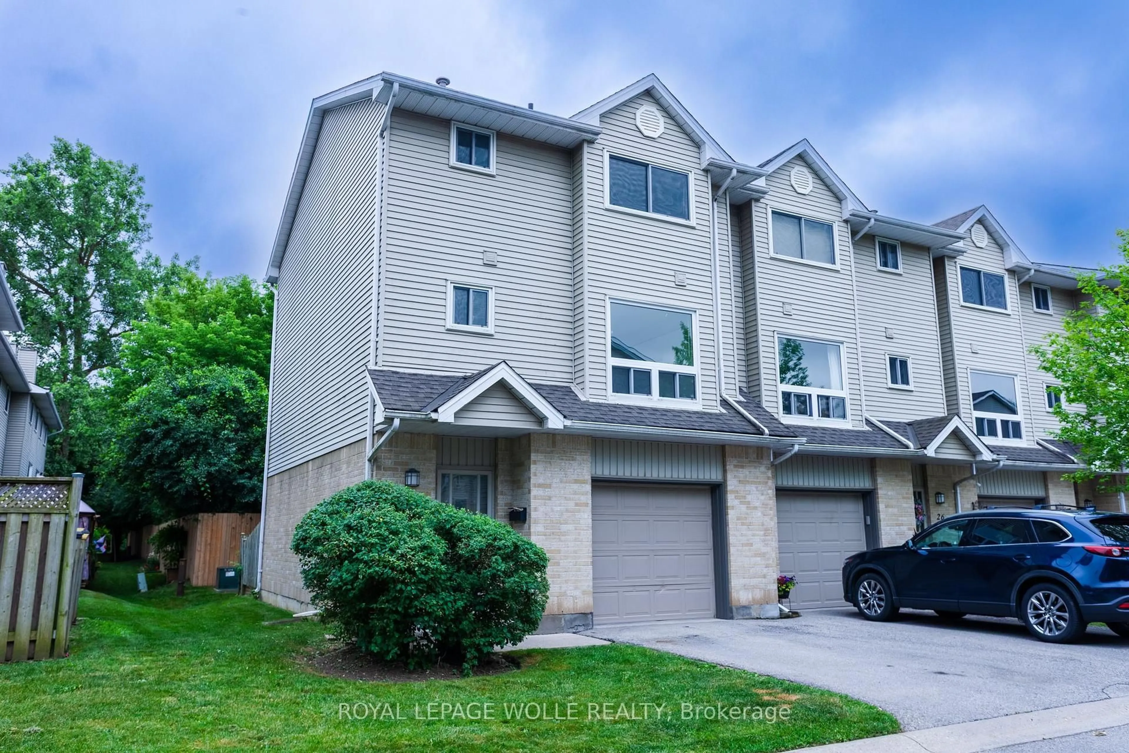 Home with vinyl exterior material, street for 1990 Wavell St #25, London East Ontario N5V 4N5