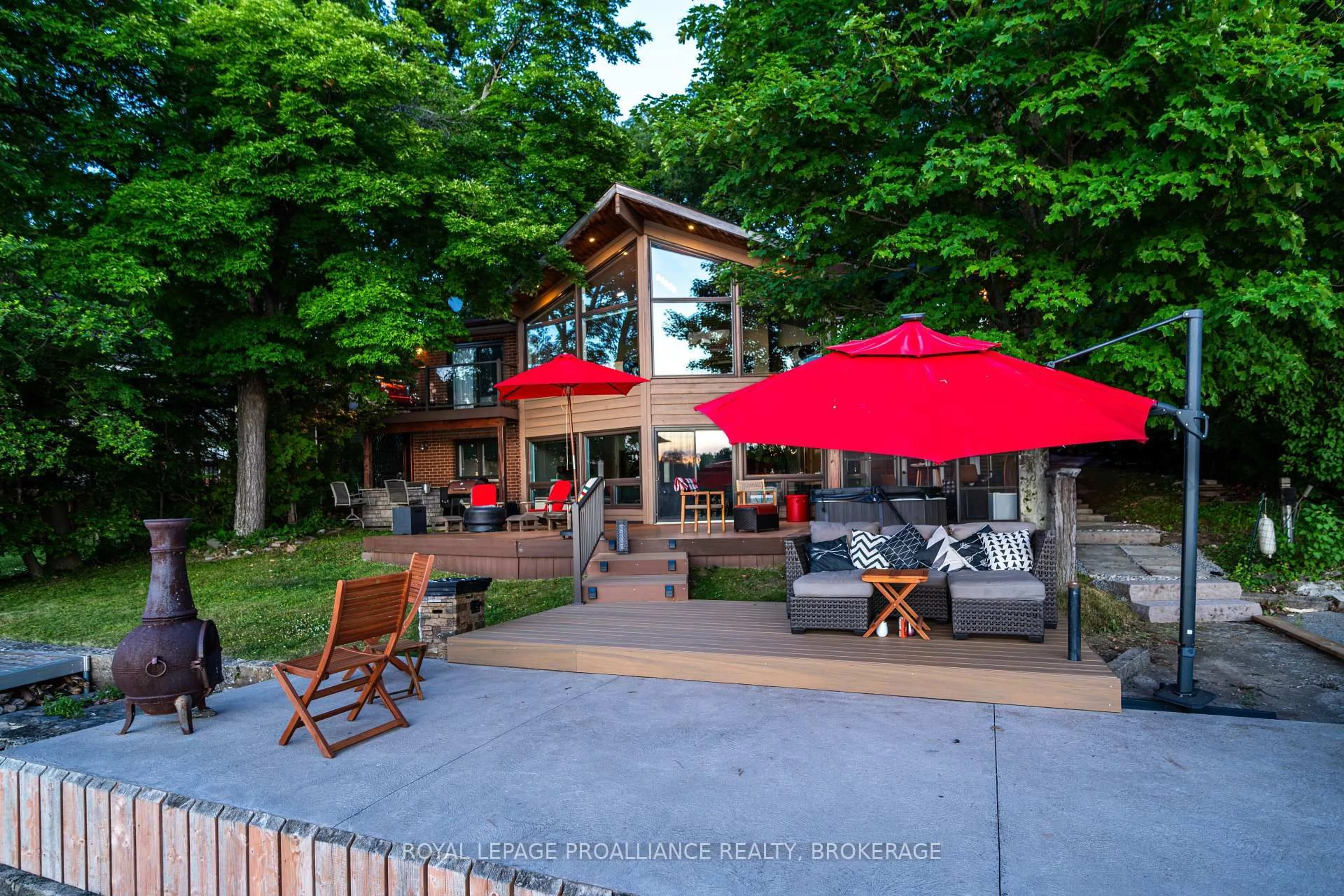 Patio, street for 306 Nicholson Point Rd, Bath Ontario K0H 1G0