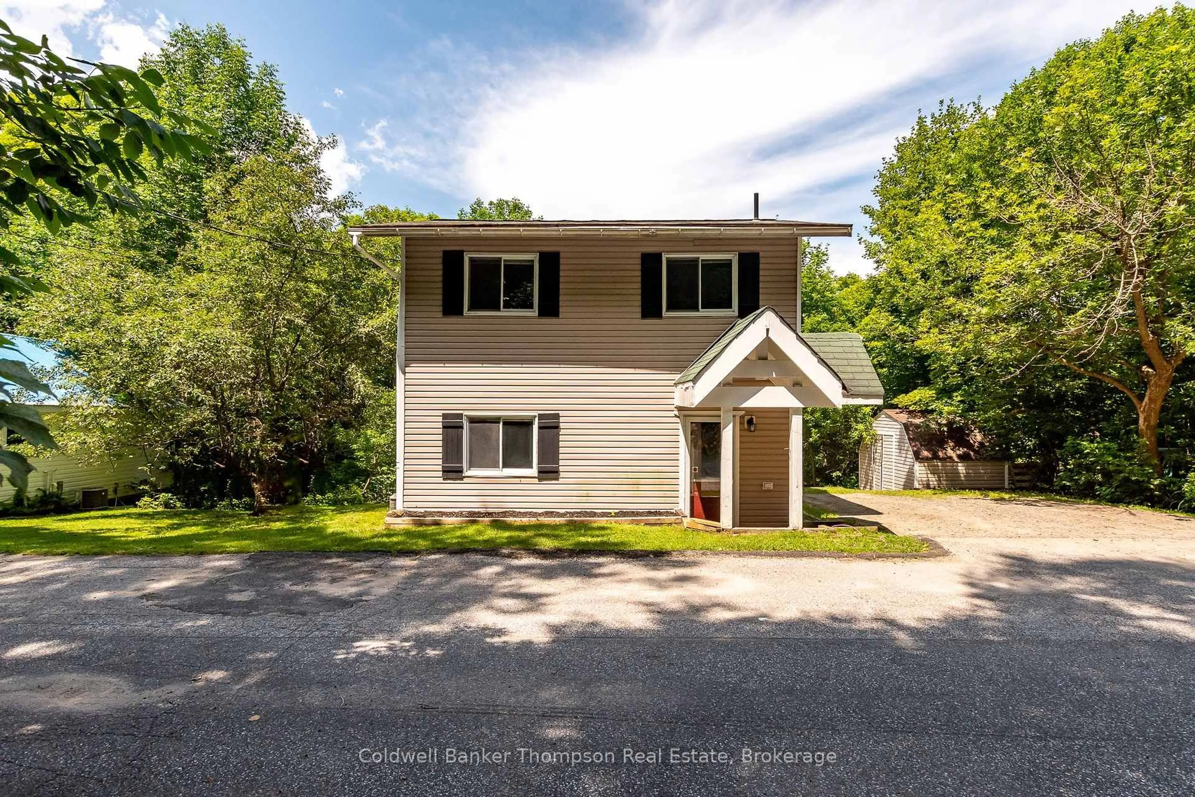 Unknown for 16 Walpole St, Huntsville Ontario P1H 1V3