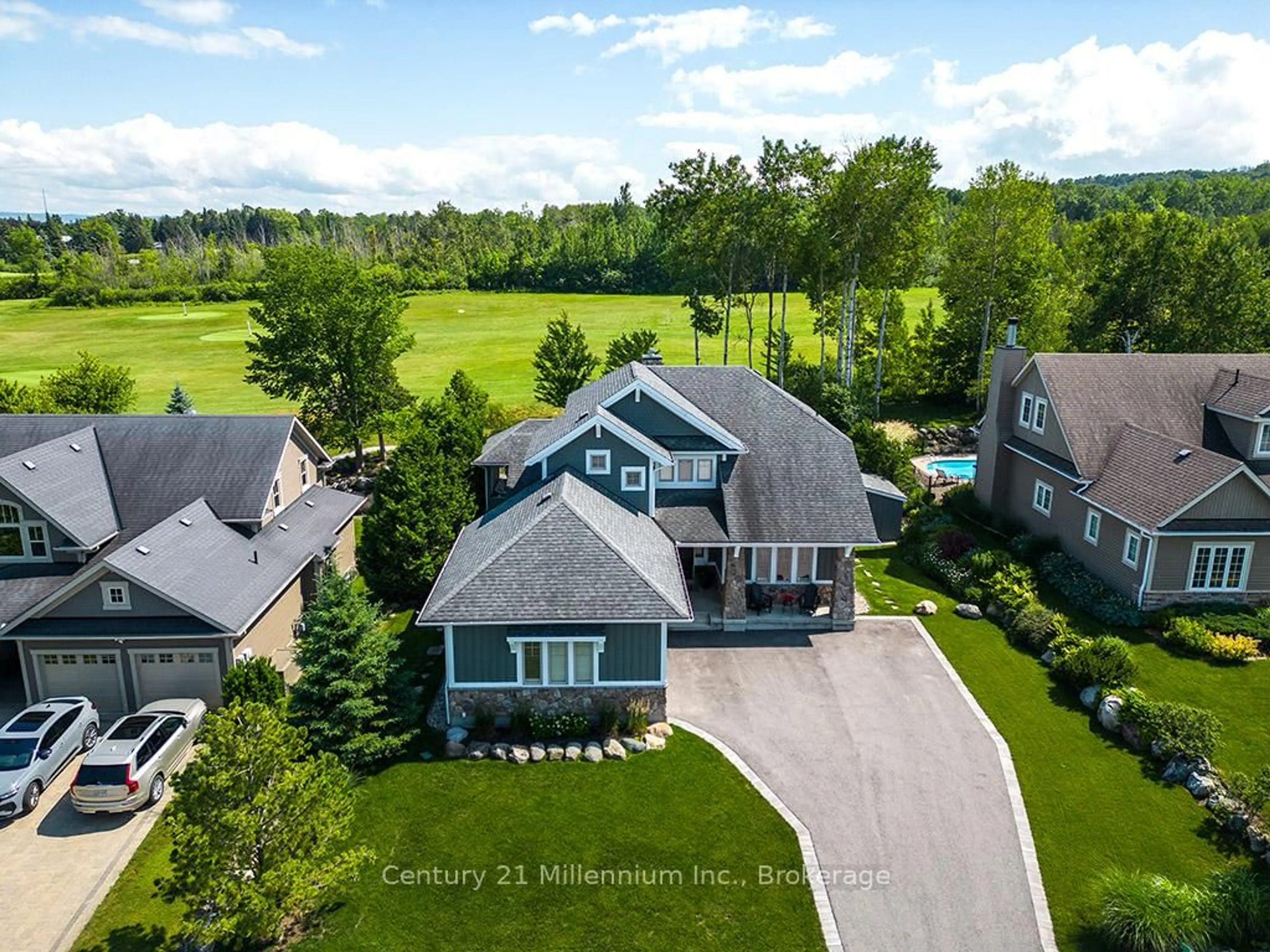 A pic from outside/outdoor area/front of a property/back of a property/a pic from drone, unknown for 116 Landry Lane, Blue Mountains Ontario N0H 2P0