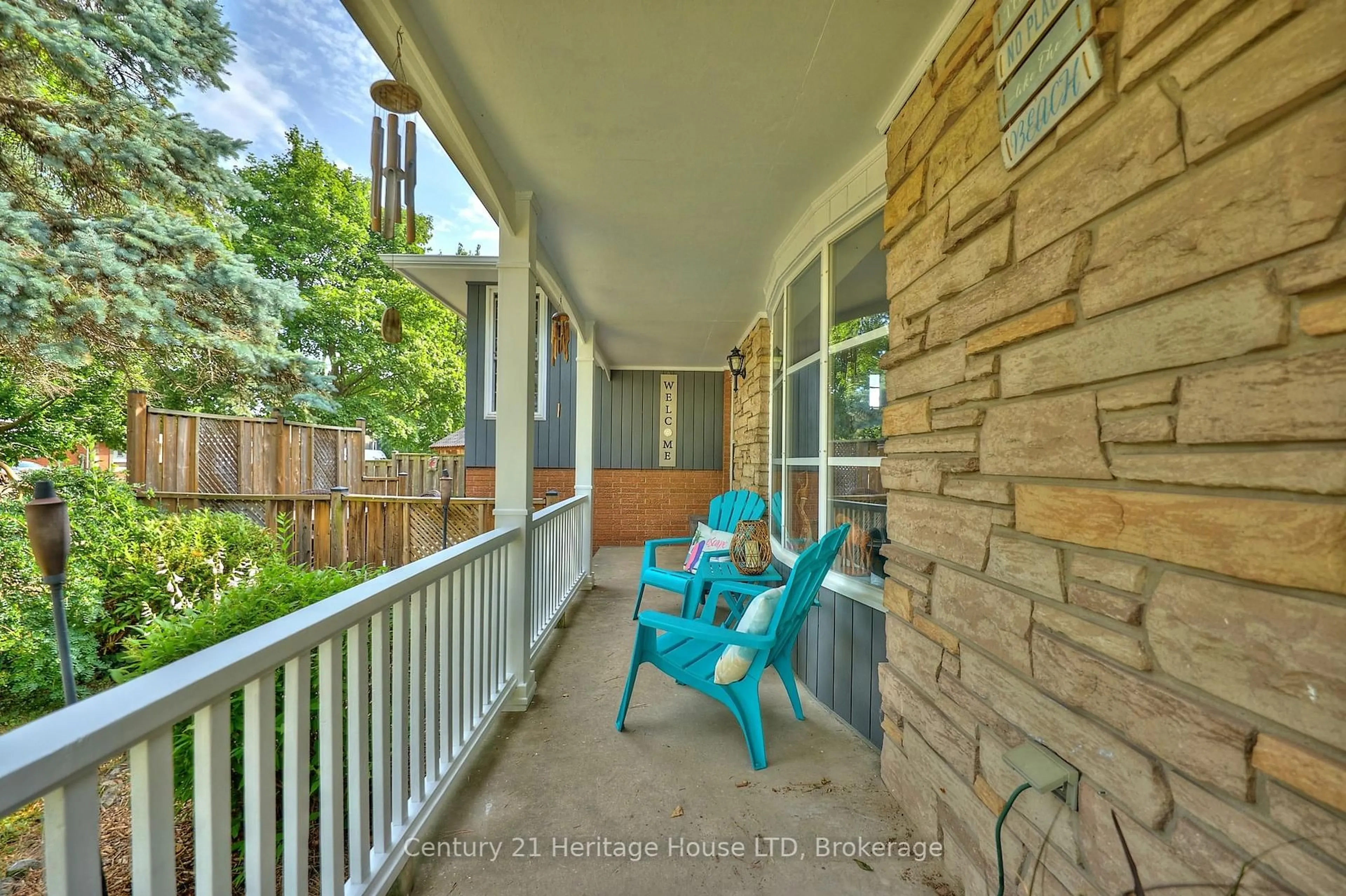 Patio, street for 30 CARTIER Dr, St. Catharines Ontario L2M 2E7