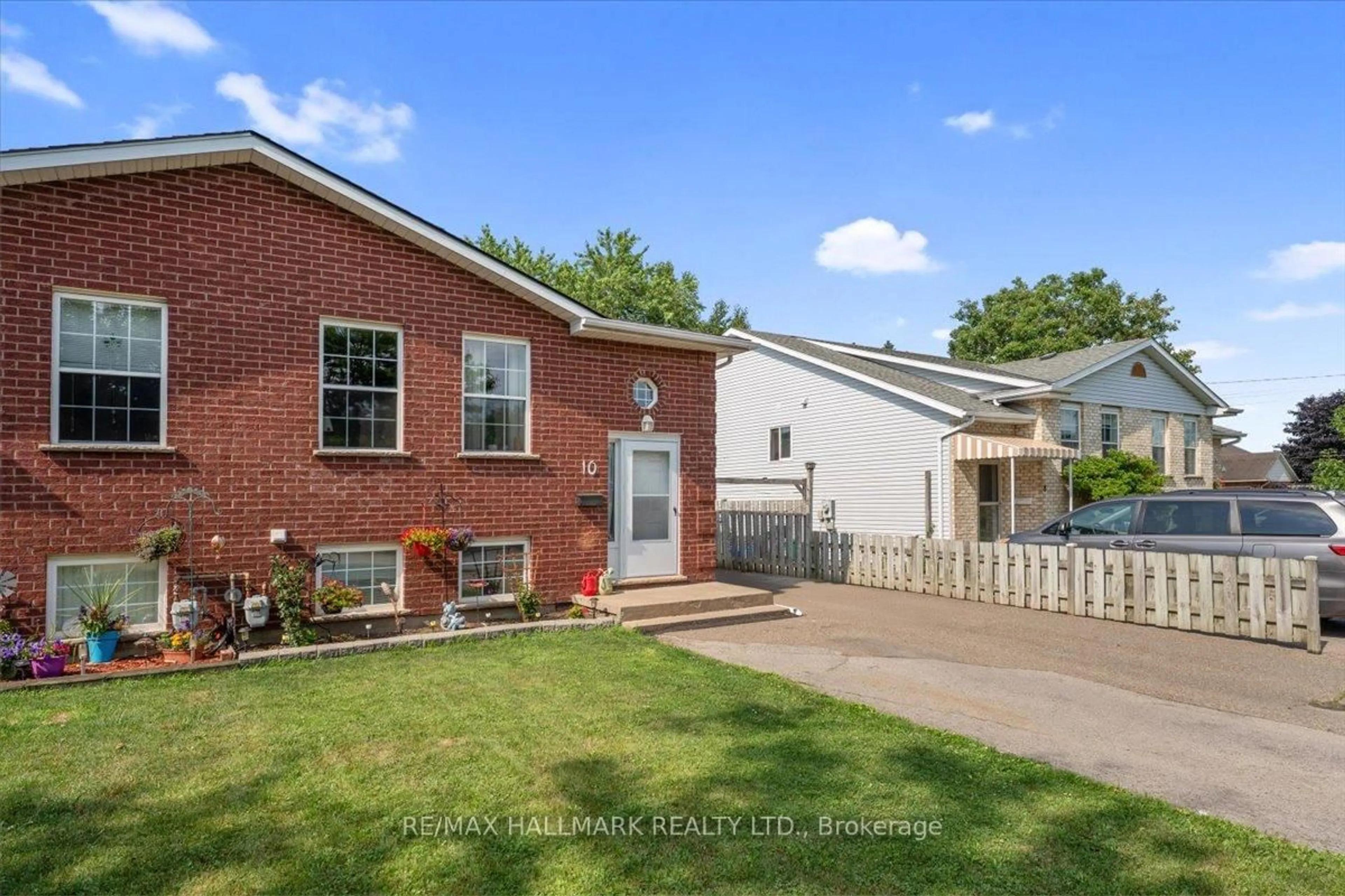 Home with brick exterior material, street for 10 Woodland Dr, Welland Ontario L3C 7C9
