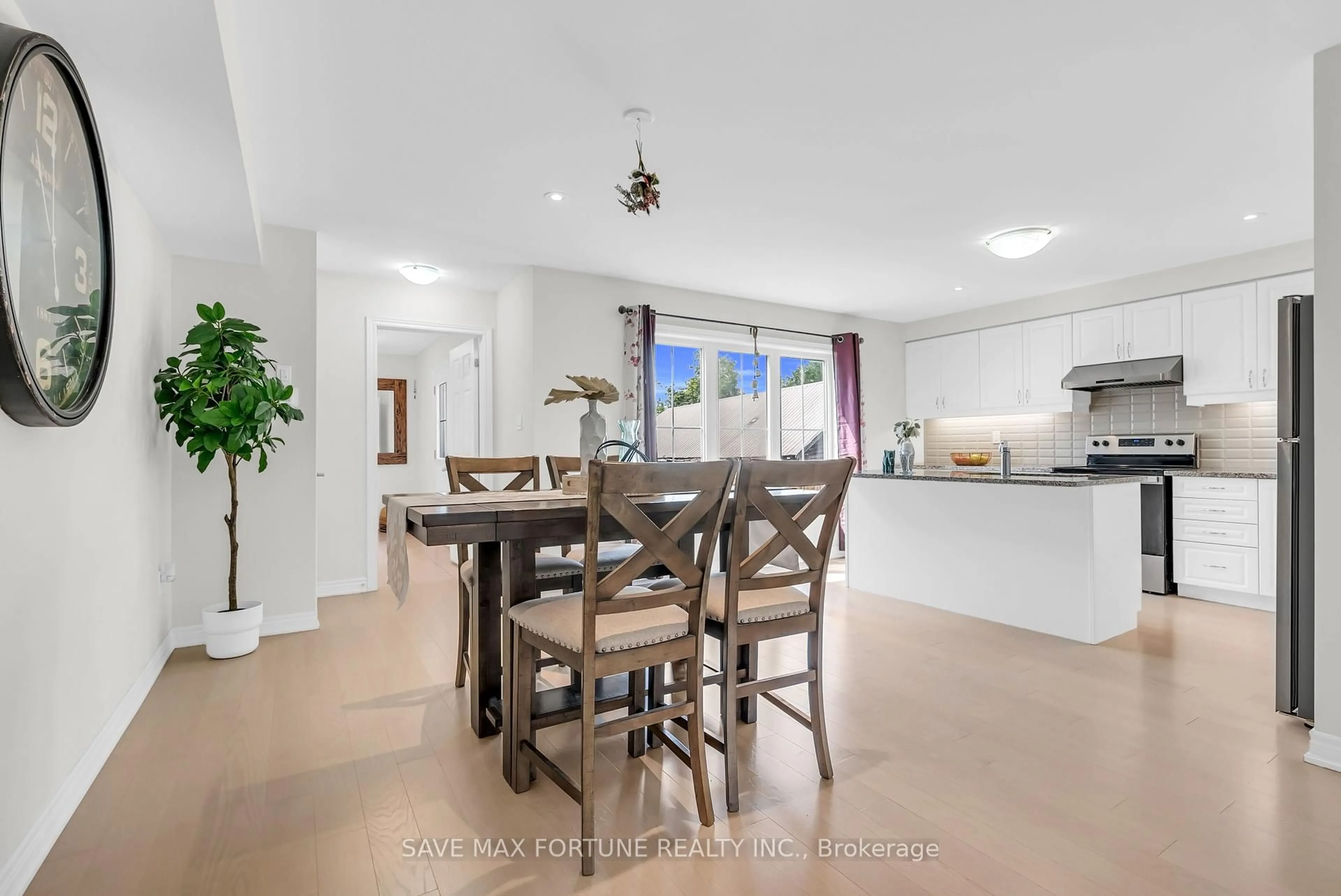 Open concept kitchen, unknown for 122 Clark St, Shelburne Ontario L9V 3W9
