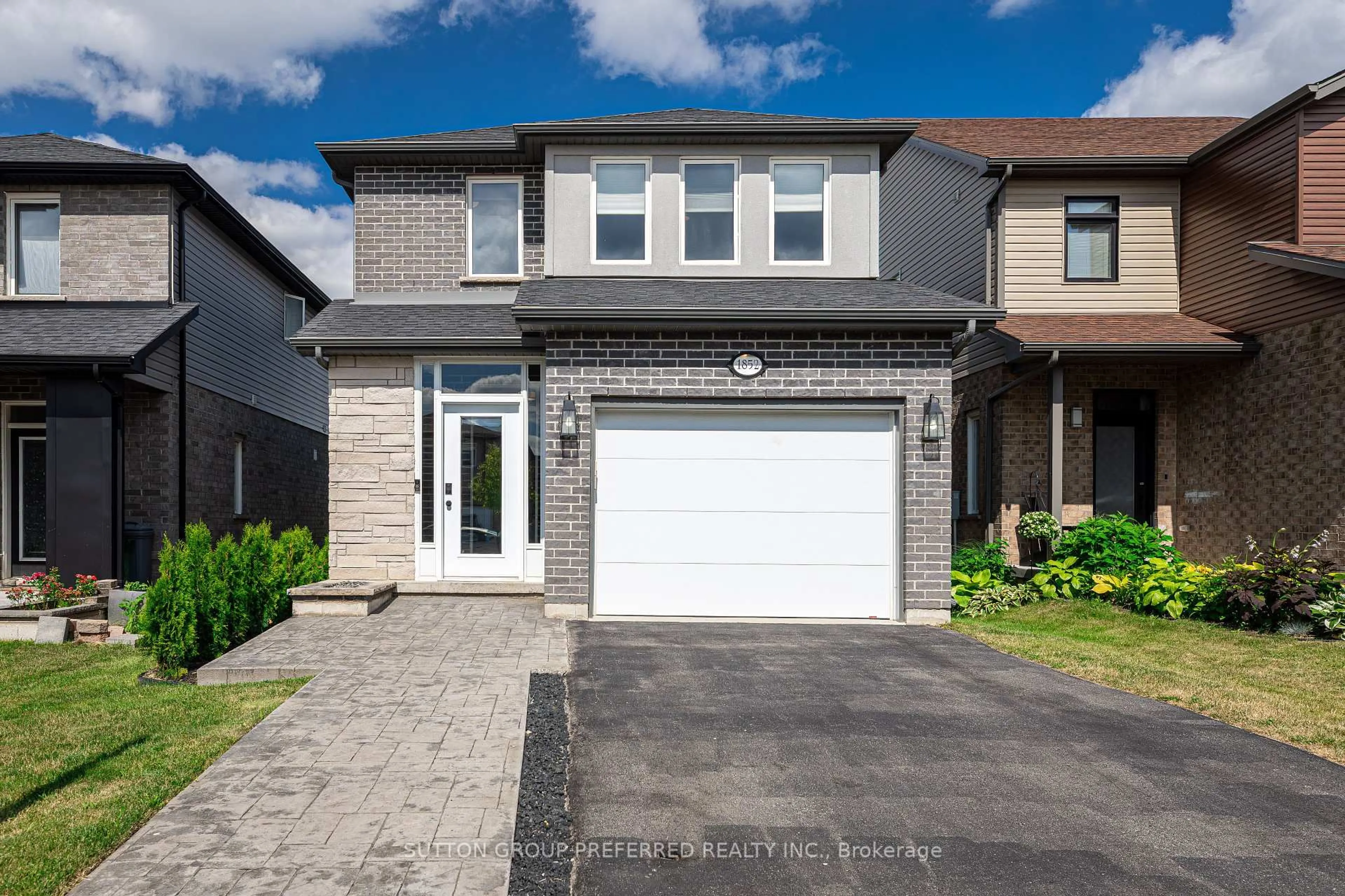 Home with brick exterior material, street for 1852 Foxridge Cres, London North Ontario N6G 0L7