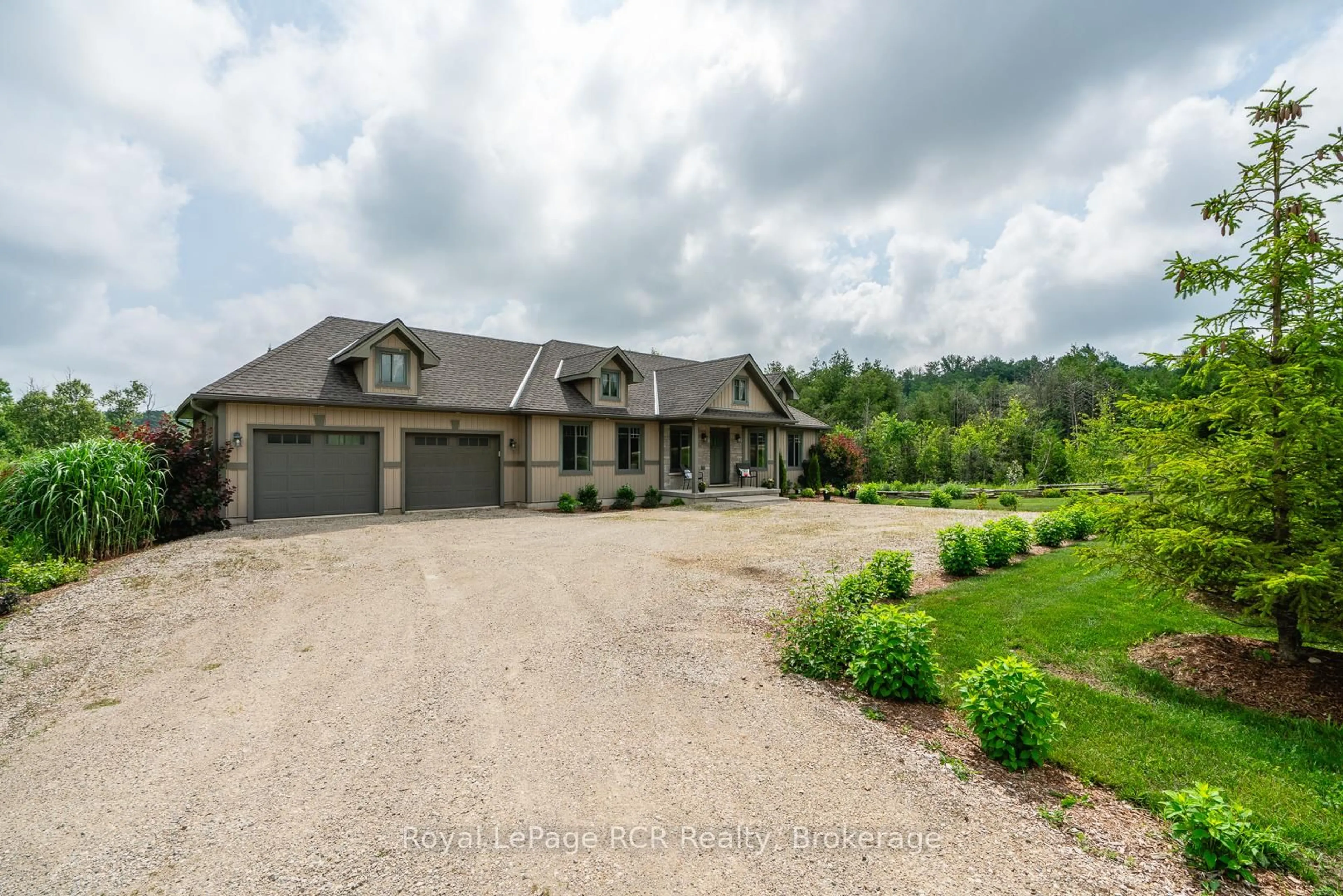 A pic from outside/outdoor area/front of a property/back of a property/a pic from drone, unknown for 112 Scotts Hill Rd, West Grey Ontario N4N 3B8