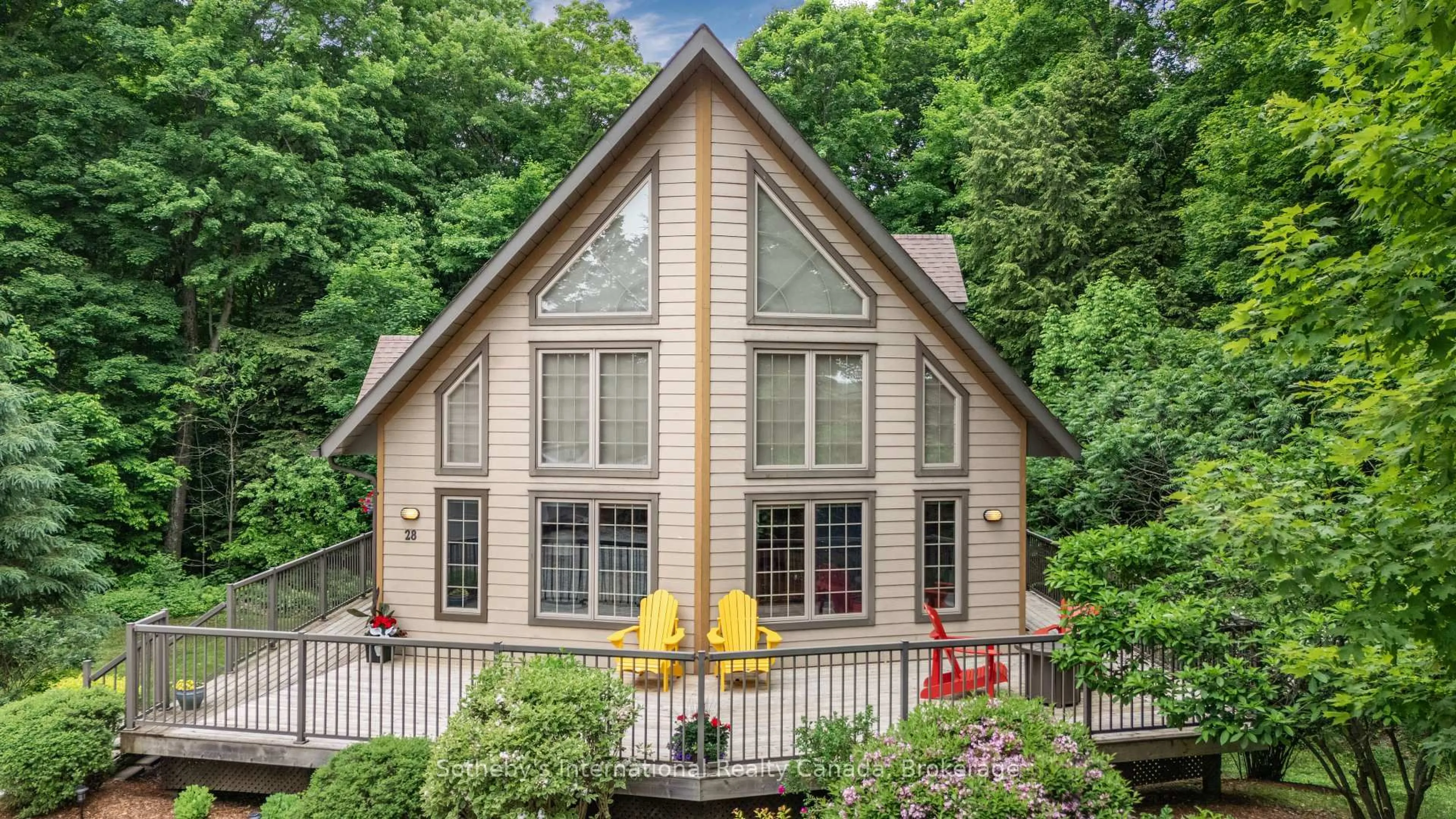 Home with vinyl exterior material, unknown for 28 Big Tree Circ, Mulmur Ontario L9V 3M3
