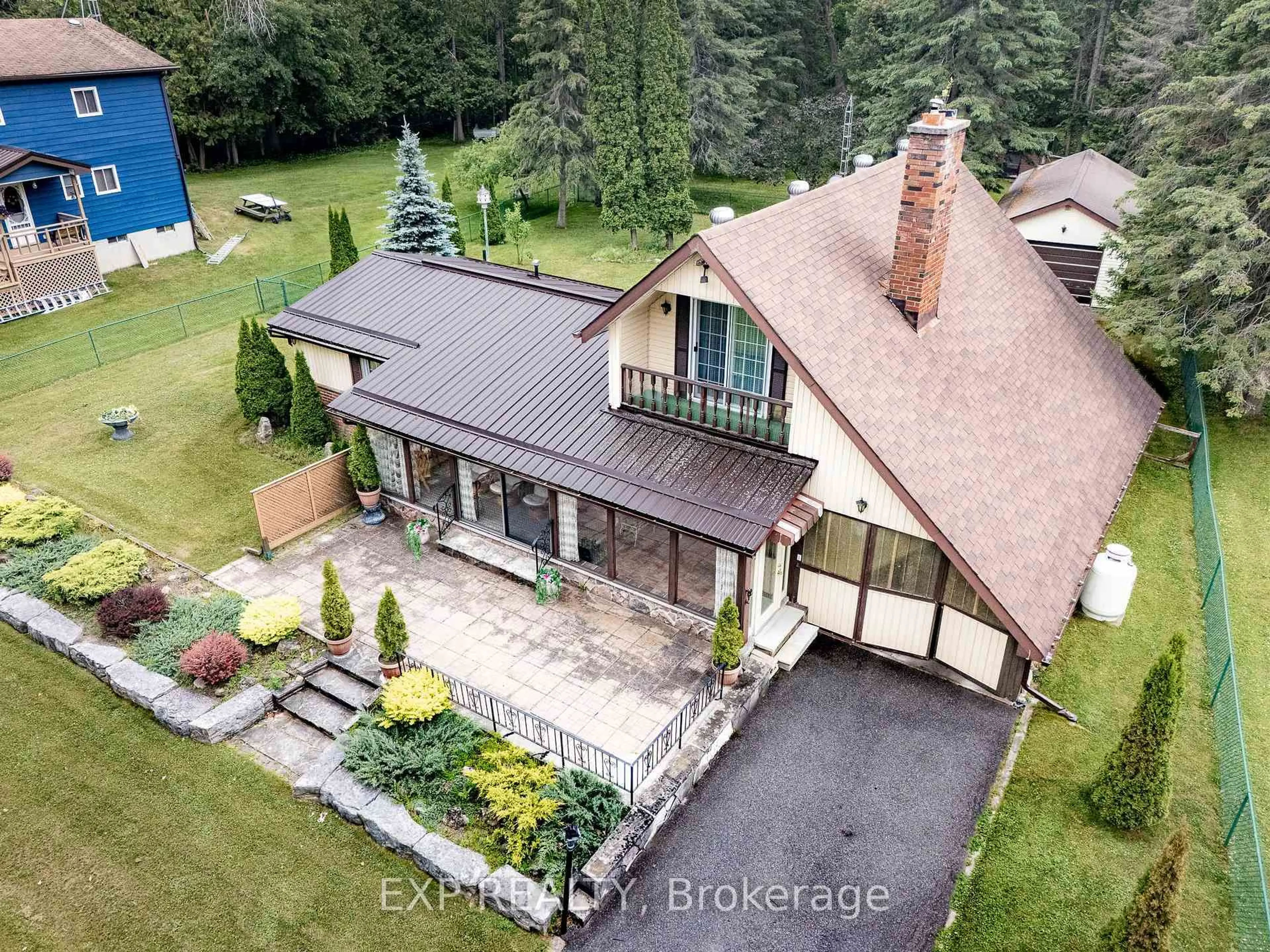 A pic from outside/outdoor area/front of a property/back of a property/a pic from drone, building for 66 Trent Canal Rd, Kawartha Lakes Ontario L9P 1M7