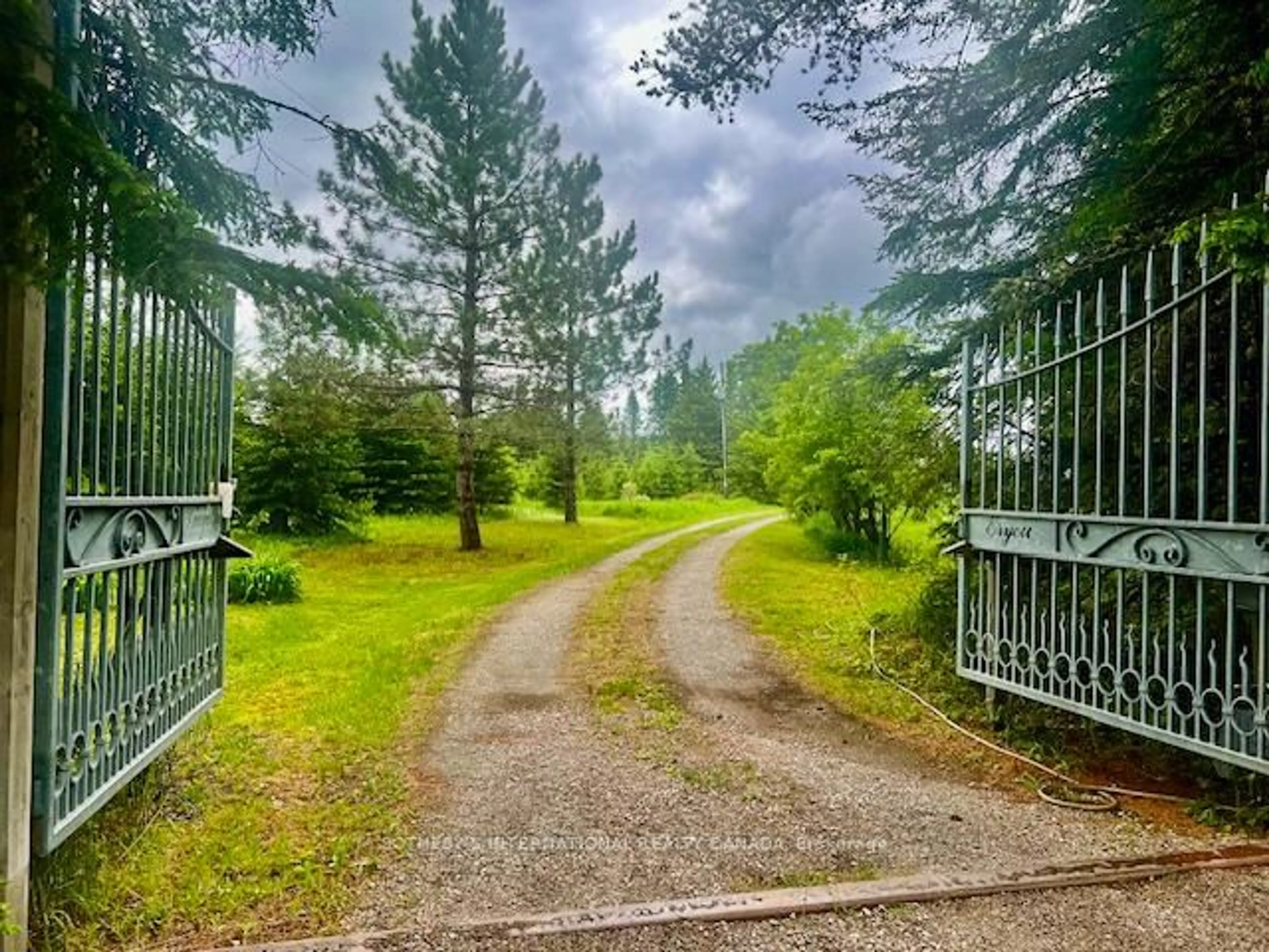 A pic from outside/outdoor area/front of a property/back of a property/a pic from drone, forest/trees view for 732 Forbes River Rd, Thunder Bay Remote Area Ontario P0T 1X0