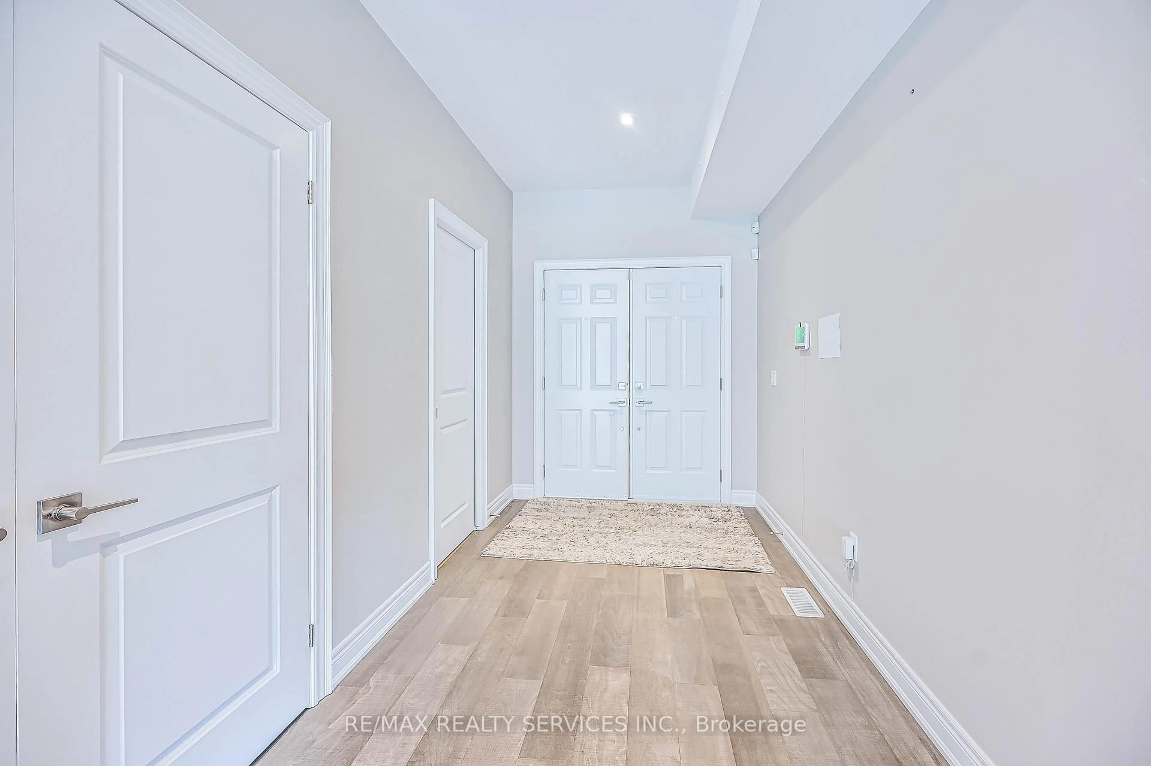 Indoor entryway for 25 Autumn Ave, Thorold Ontario L2V 0H2