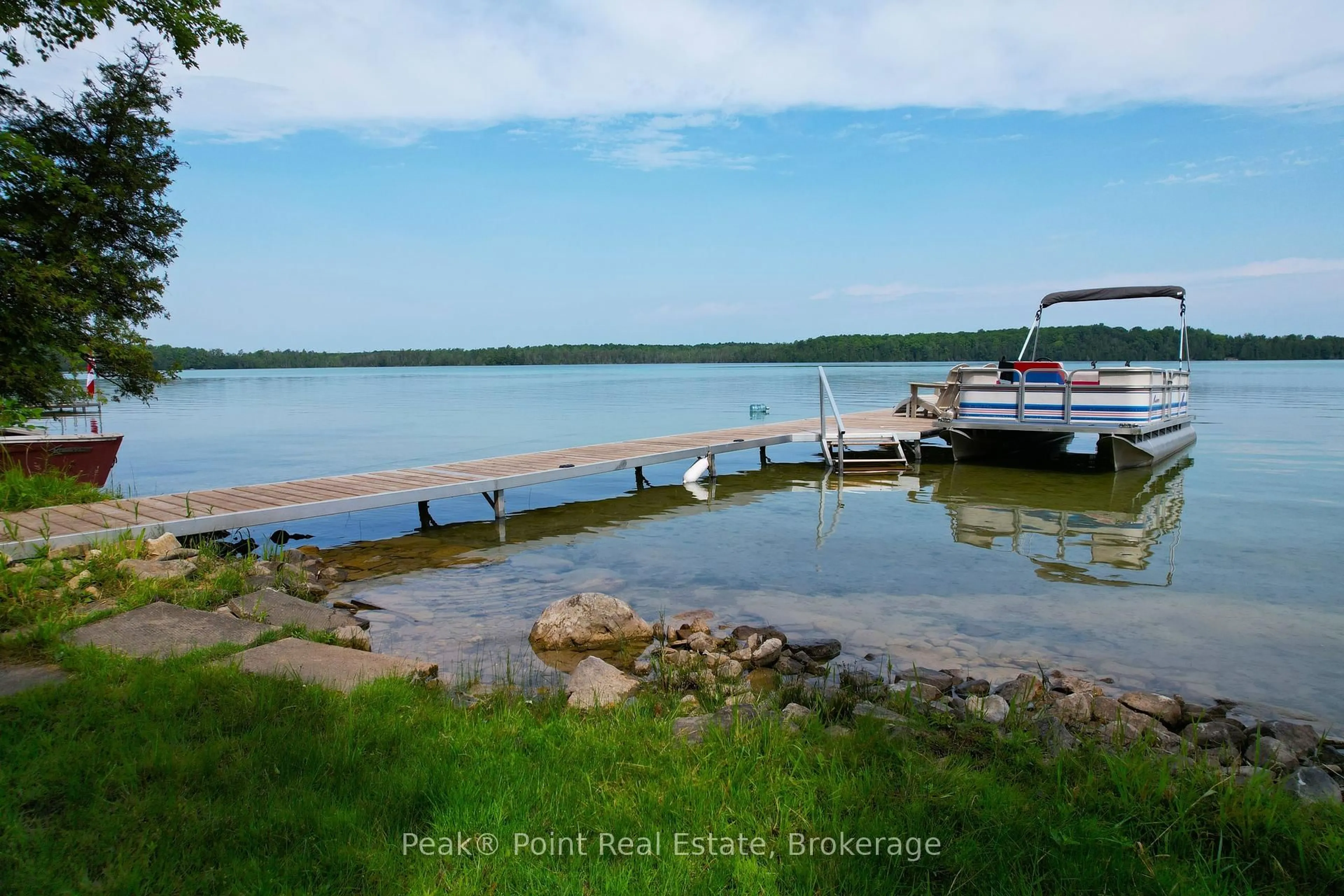Patio, water/lake/river/ocean view for 121 Kings Rd, Georgian Bluffs Ontario N0H 2T0