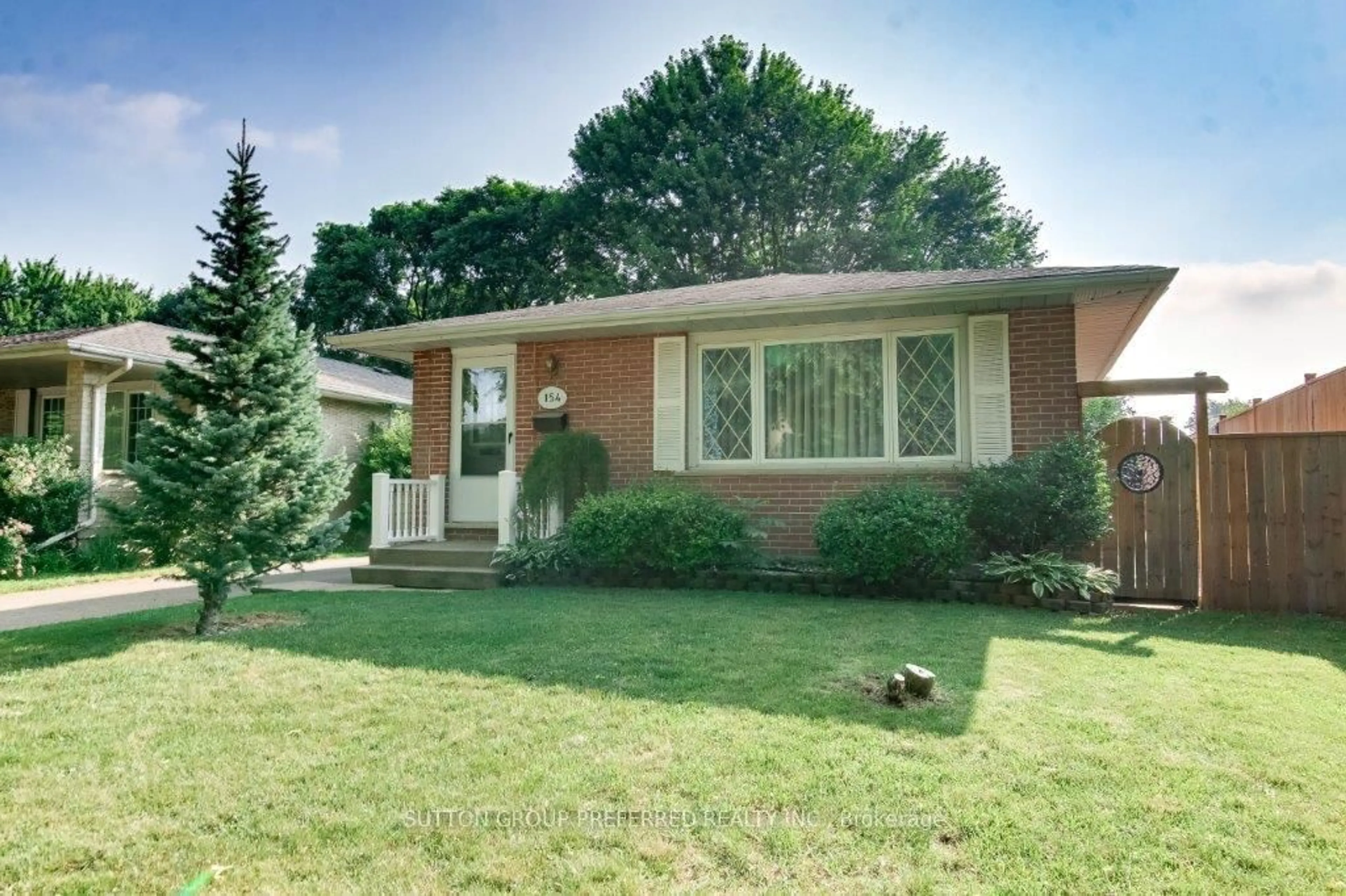 Home with brick exterior material, street for 154 Baffin Rd, London East Ontario N5V 1E9