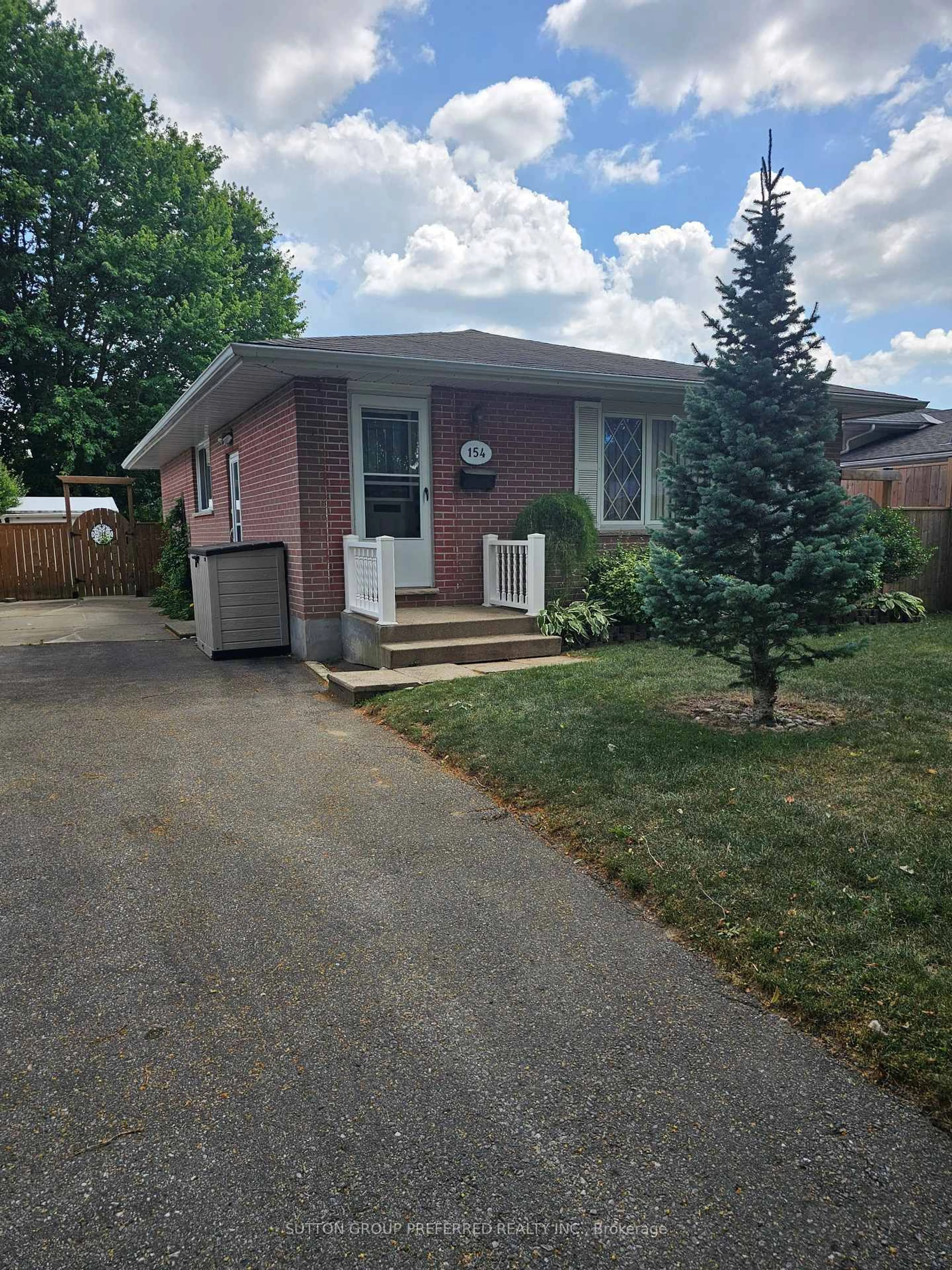 Home with brick exterior material, street for 154 Baffin Rd, London East Ontario N5V 1E9