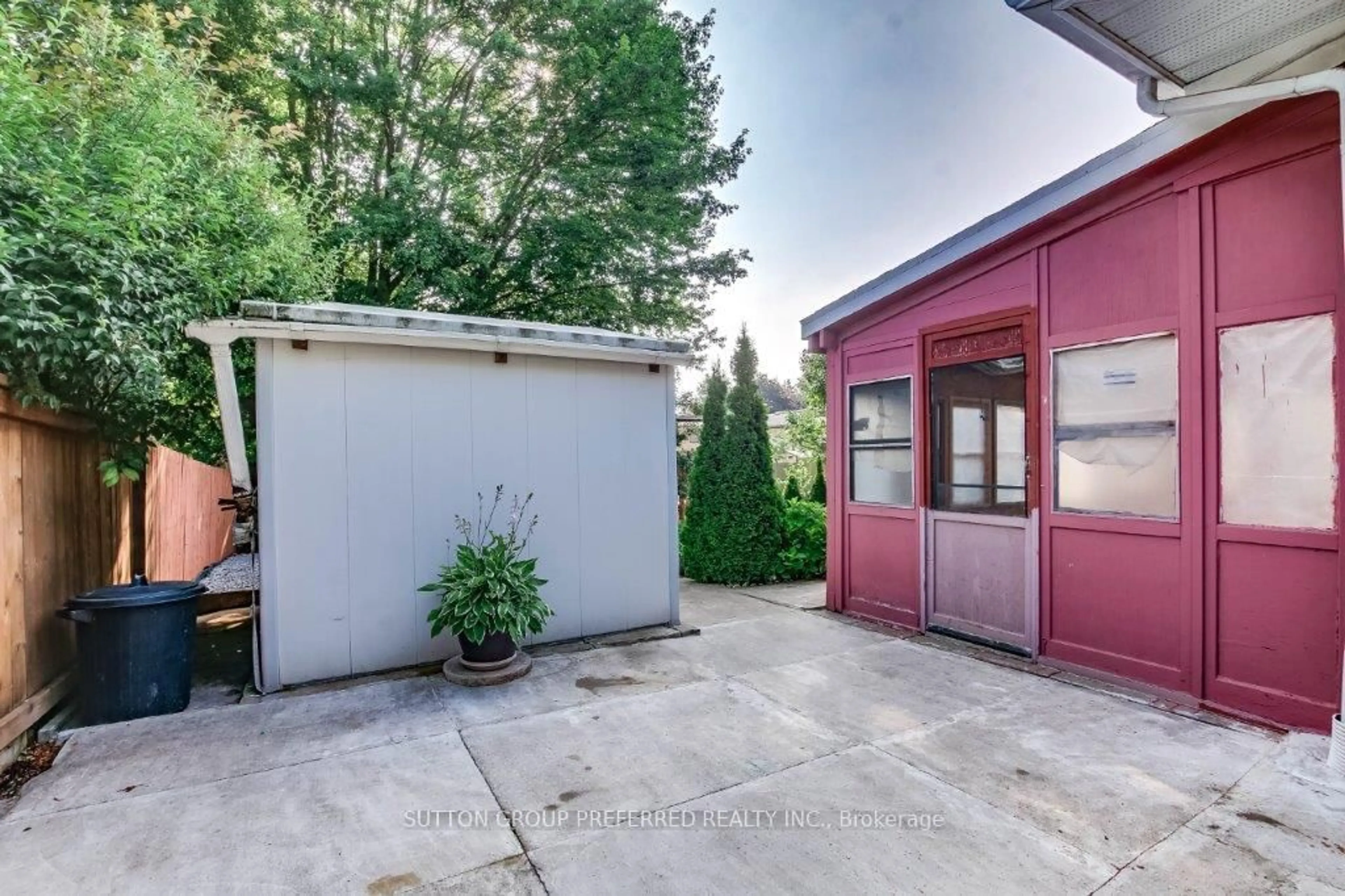 Unknown for 154 Baffin Rd, London East Ontario N5V 1E9