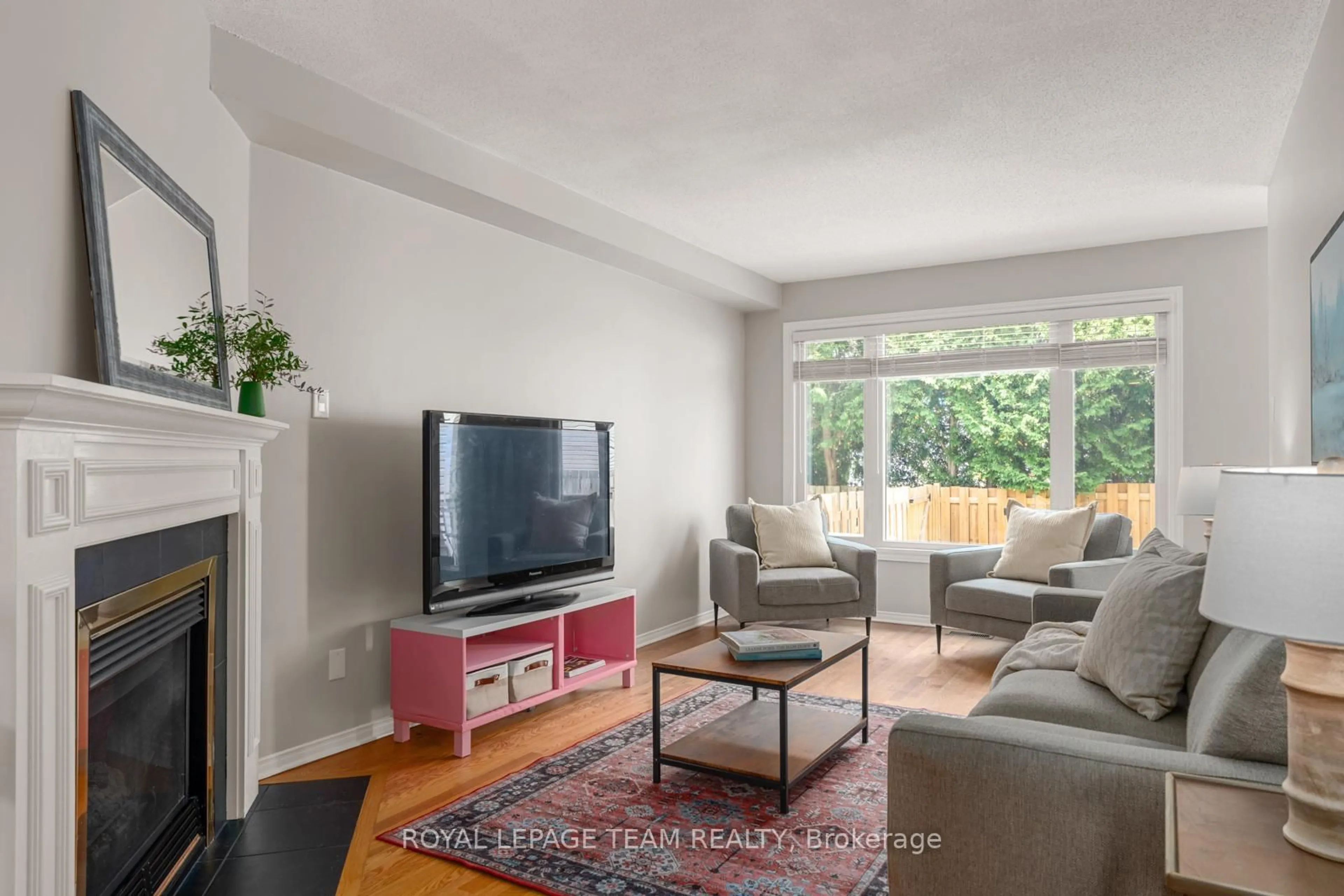 Living room with furniture, unknown for 3838 Crowsnest Ave, Ottawa Ontario K1V 1K4