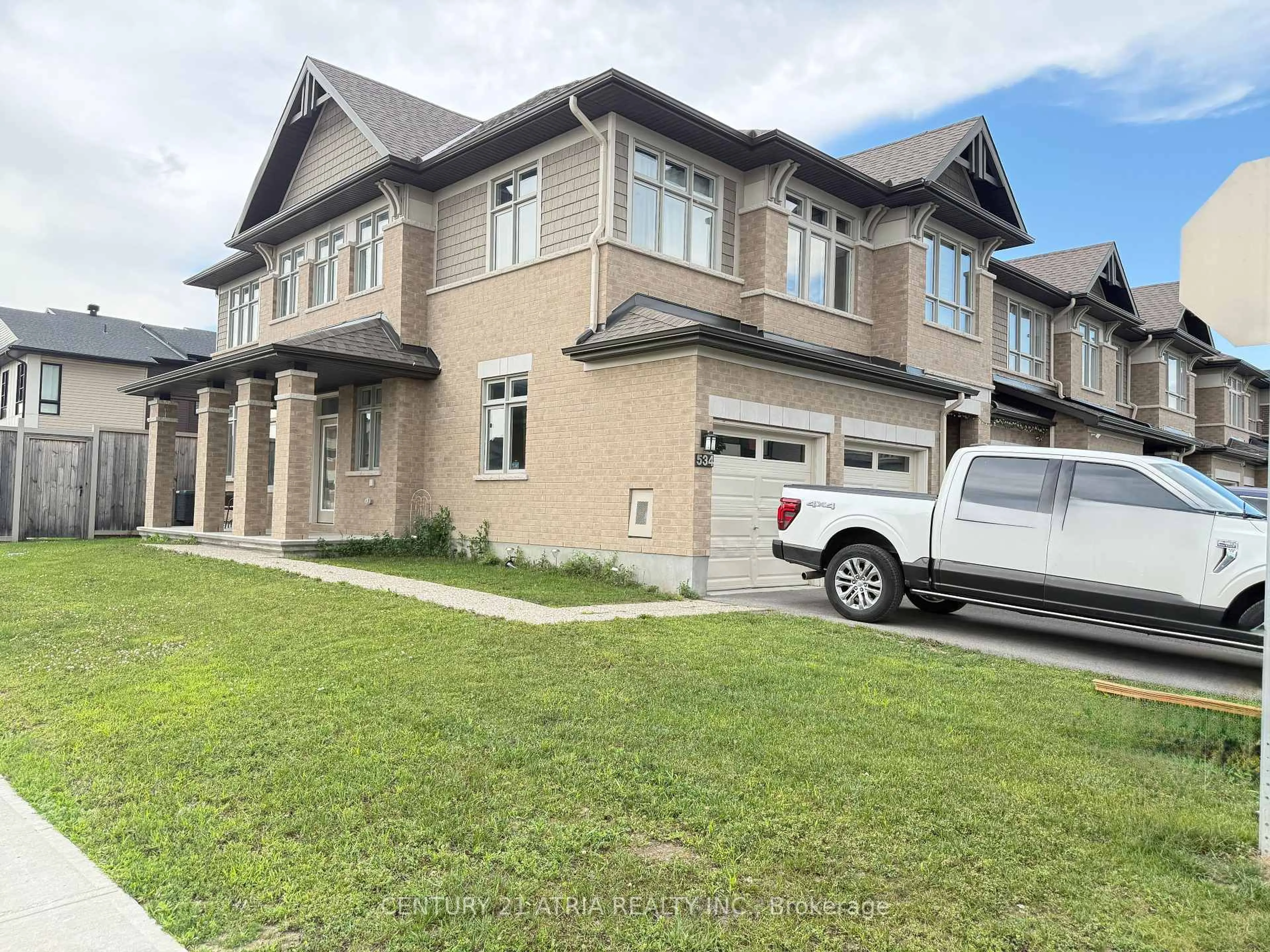 Unknown for 534 Triangle St, Ottawa Ontario K2S 1E7