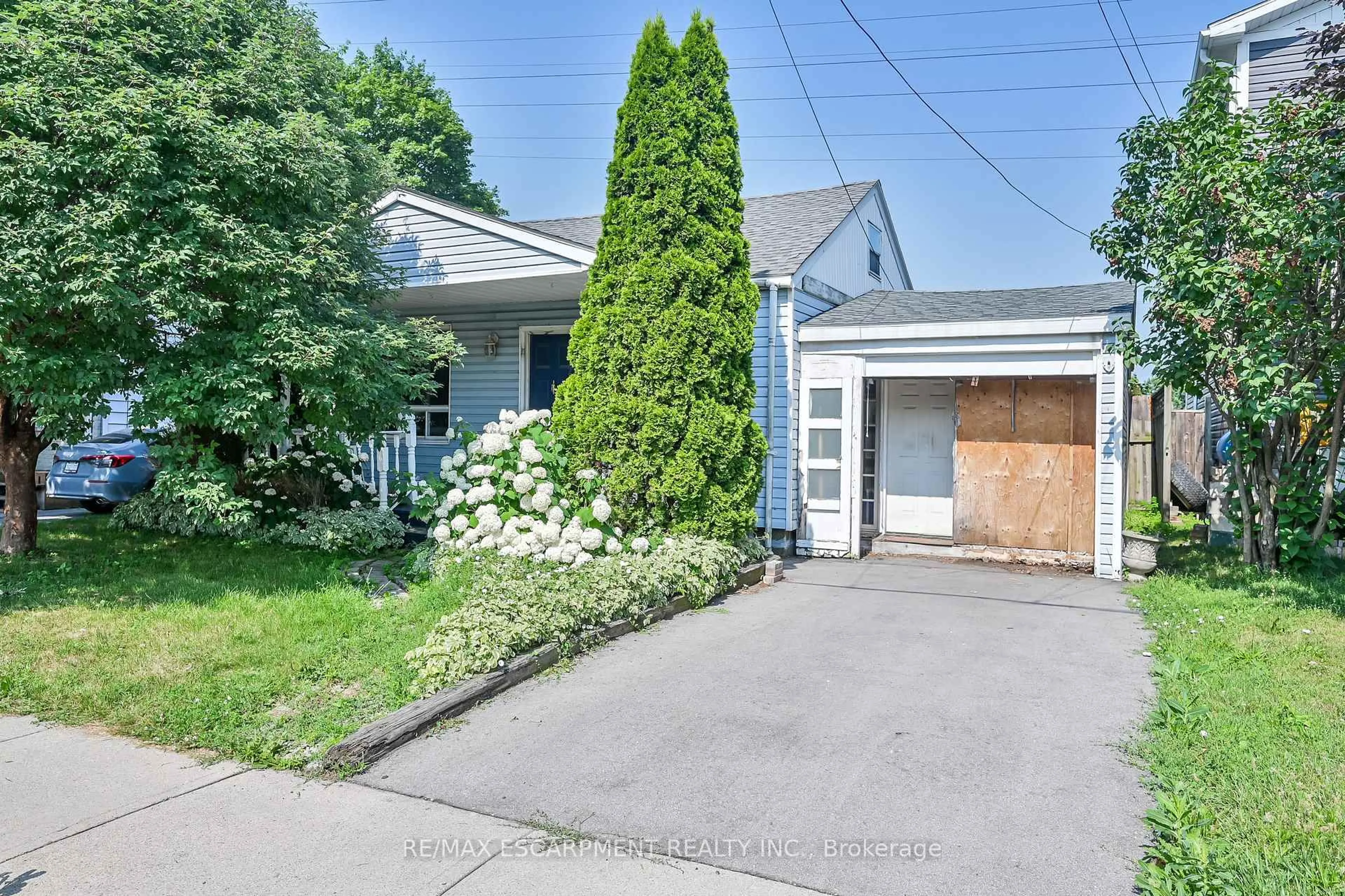 Unknown for 155 Selkirk Ave, Hamilton Ontario L8H 5M1
