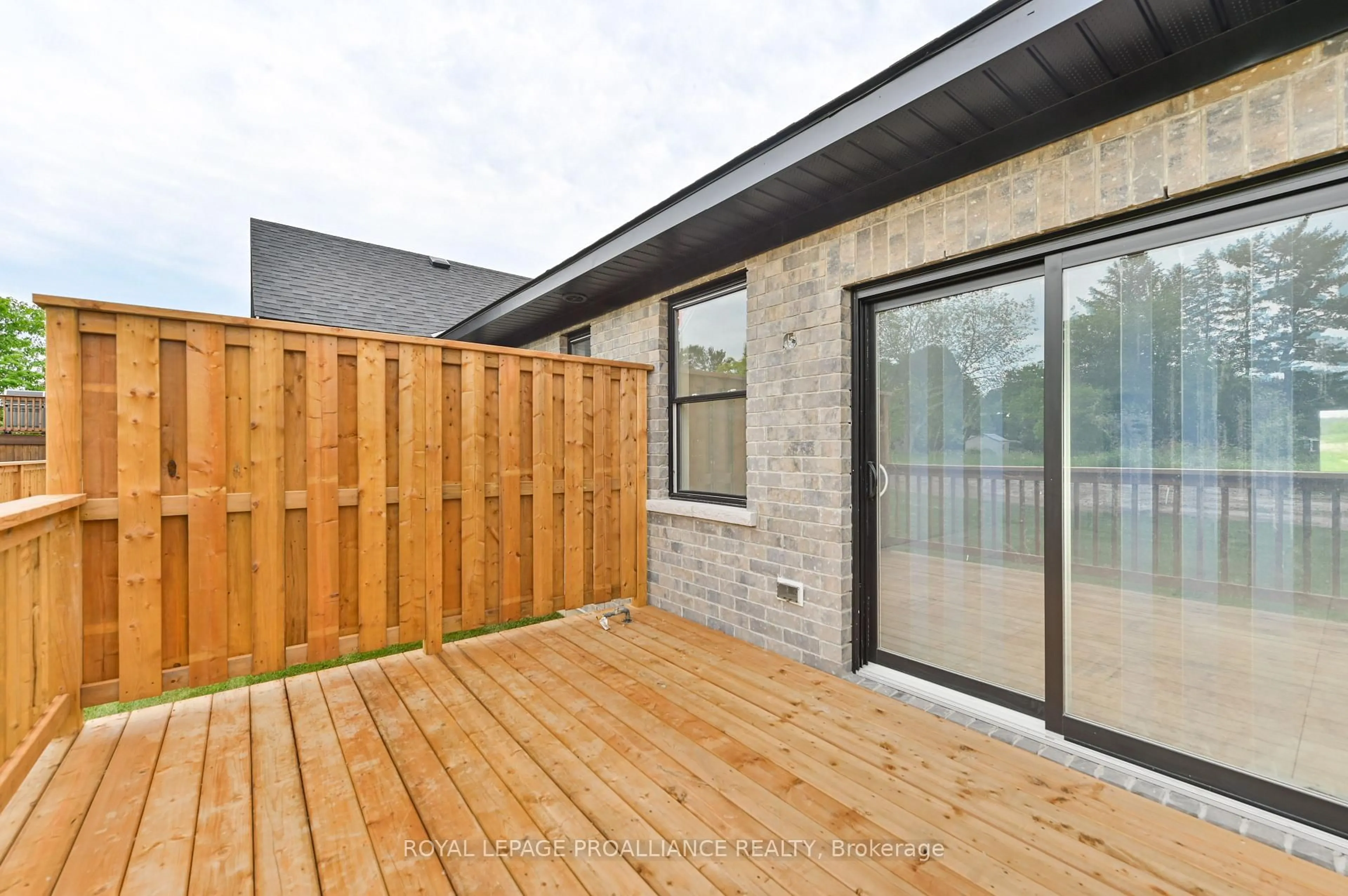Patio, street for 150 John St, Stirling Ontario K0K 3E0
