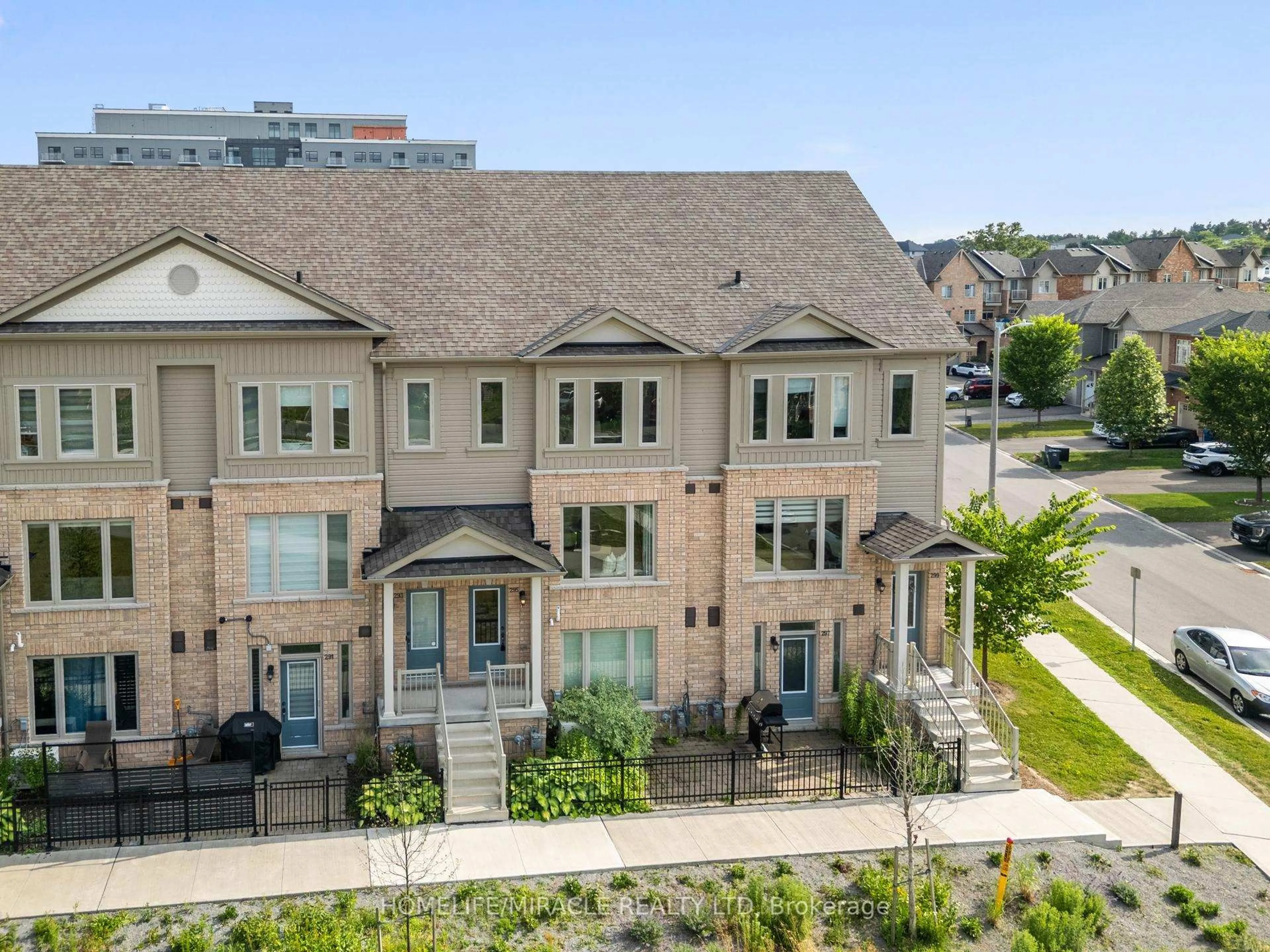 A pic from outside/outdoor area/front of a property/back of a property/a pic from drone, street for 295 Law Dr, Guelph Ontario N1E 0P7