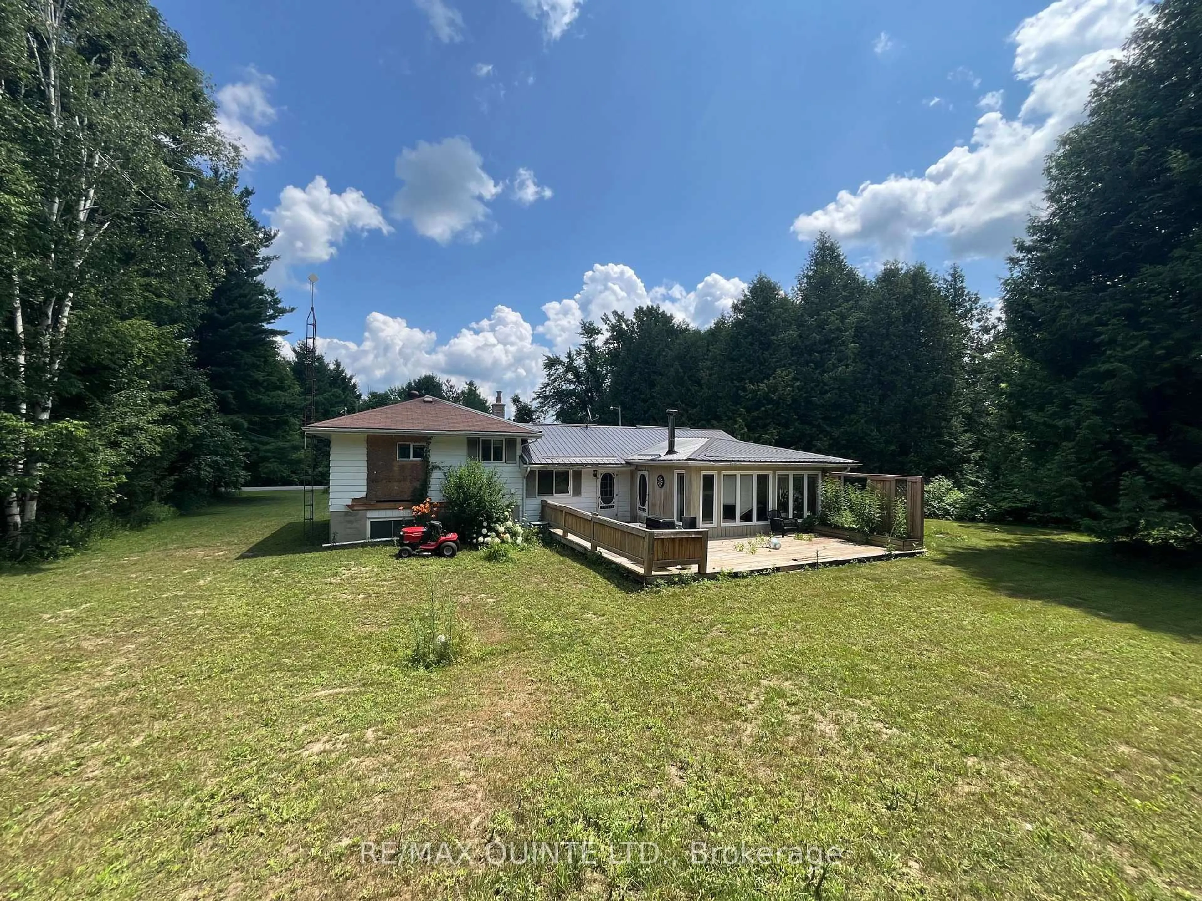A pic from outside/outdoor area/front of a property/back of a property/a pic from drone, building for 353 Carson Rd, Stirling Ontario K0K 3E0