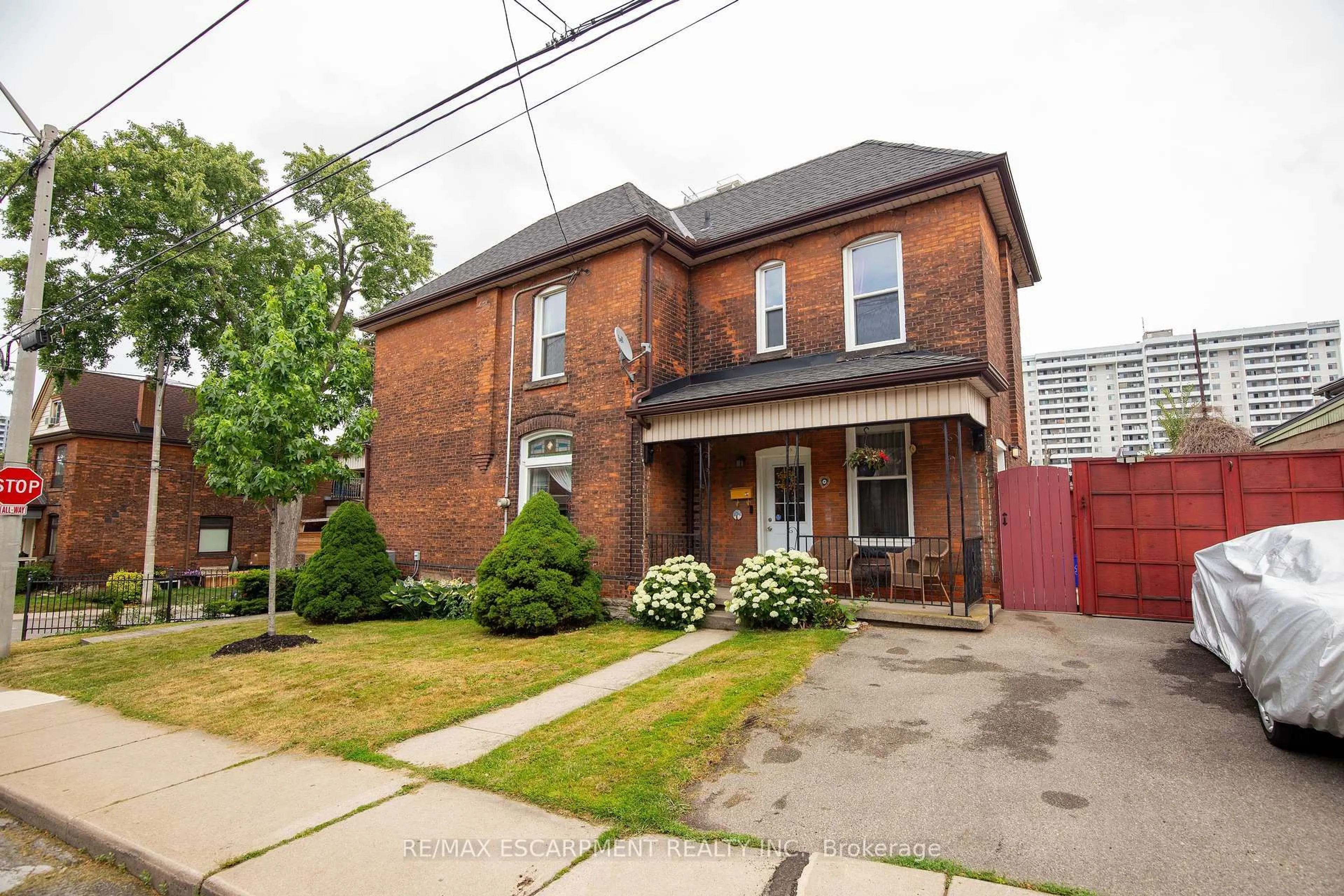 Home with brick exterior material, street for 167 NAPIER St, Hamilton Ontario L8R 1S3