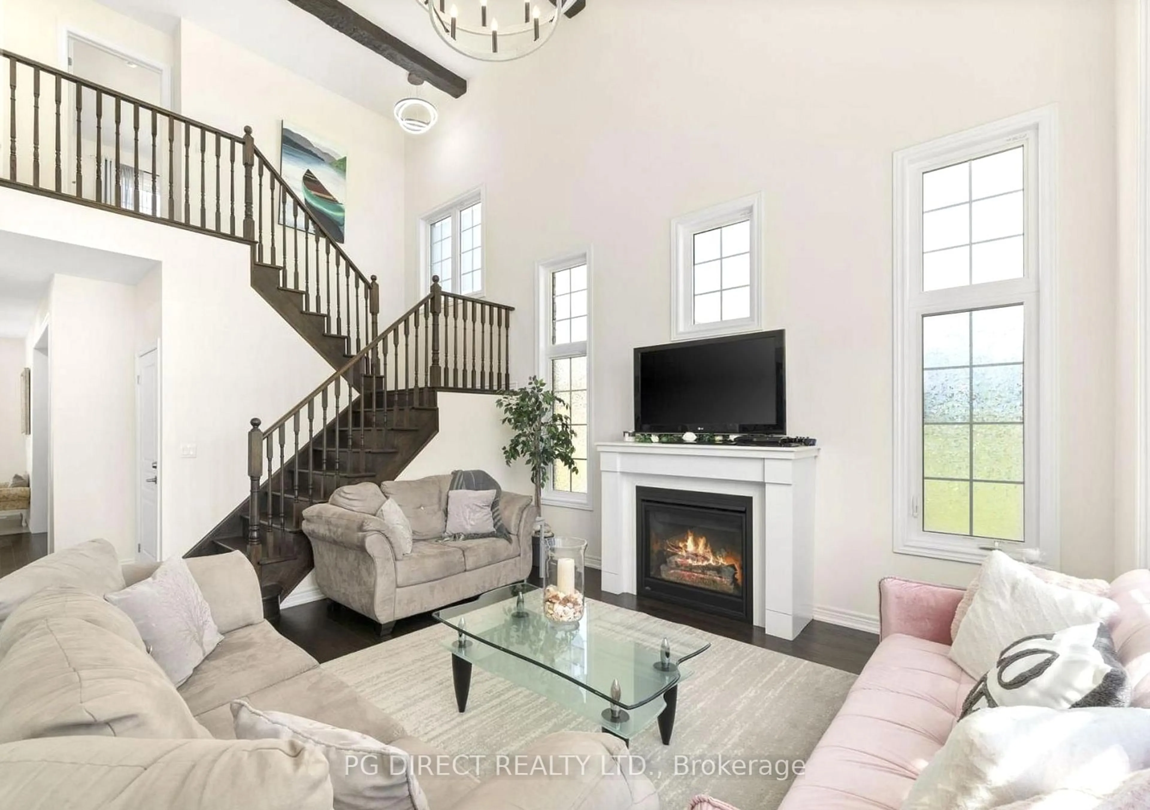 Living room with furniture, unknown for 10 Waterview Crt, Quinte West Ontario K0K 1L0