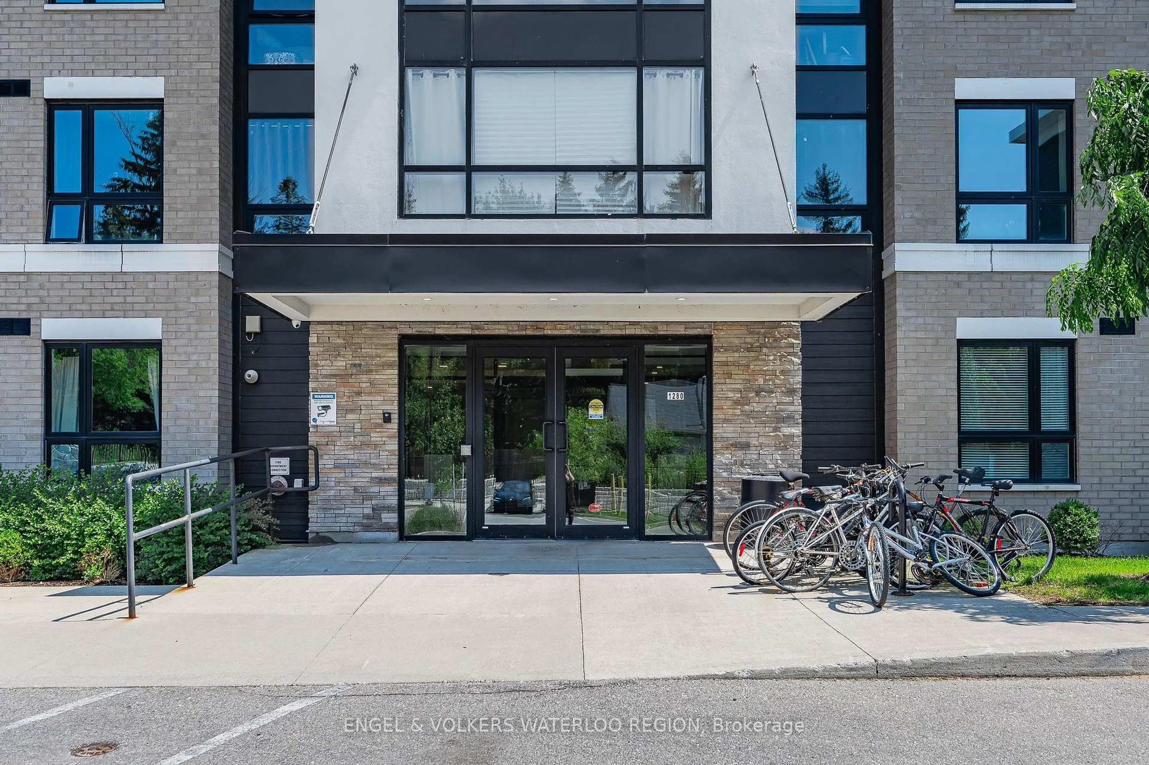 Unknown for 1280 Gordon St #103, Guelph Ontario N1L 0N6