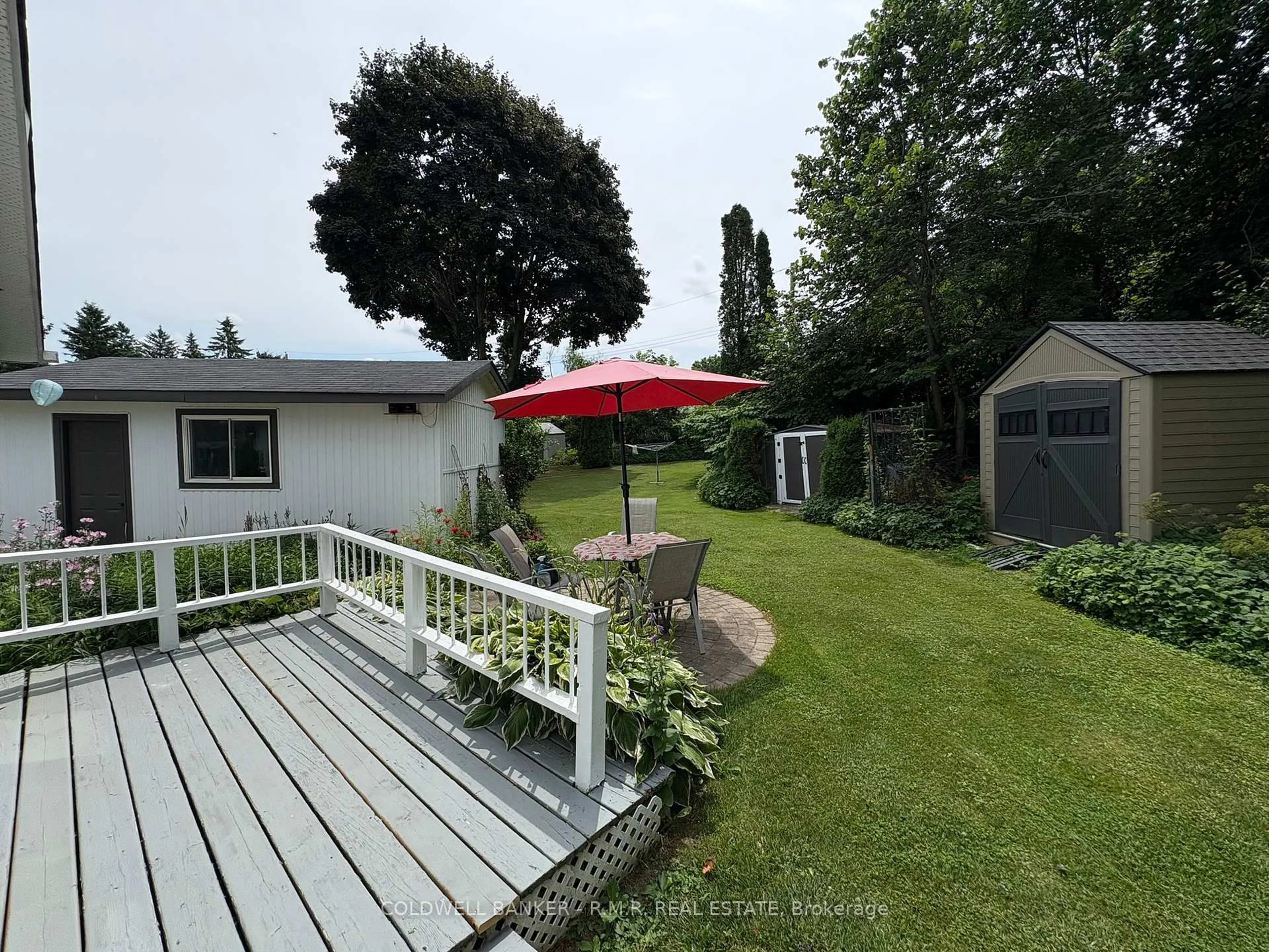 Patio, unknown for 2 Hill St, Kawartha Lakes Ontario K9V 0H5