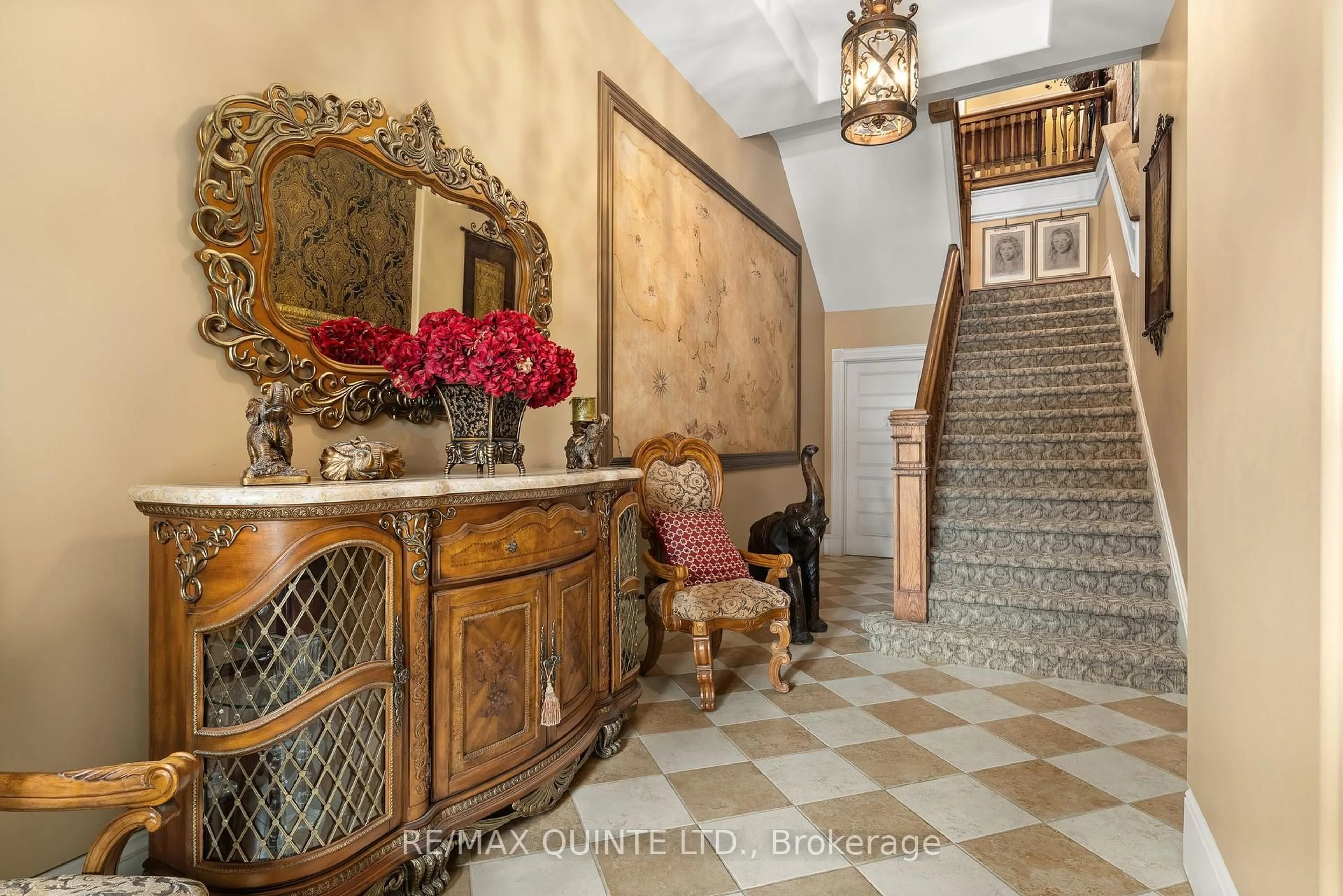 Indoor foyer for 229 Main St, Prince Edward County Ontario K0K 2T0
