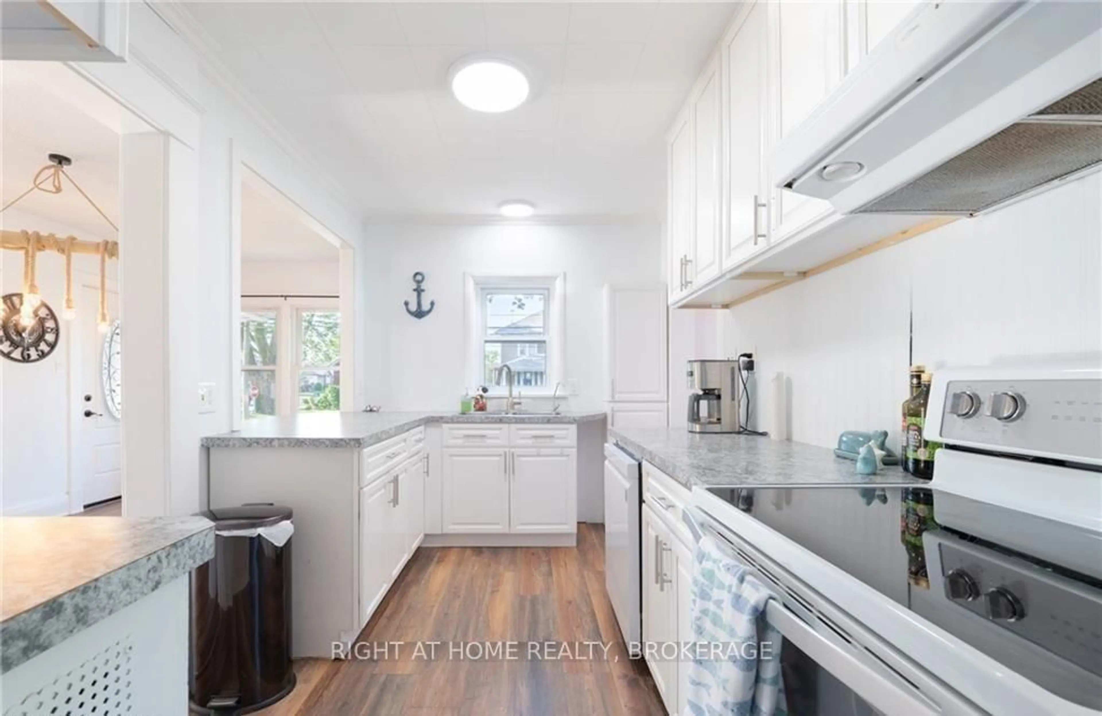 Standard kitchen, unknown for 129 FOREST Ave, Port Colborne Ontario L3K 5E5