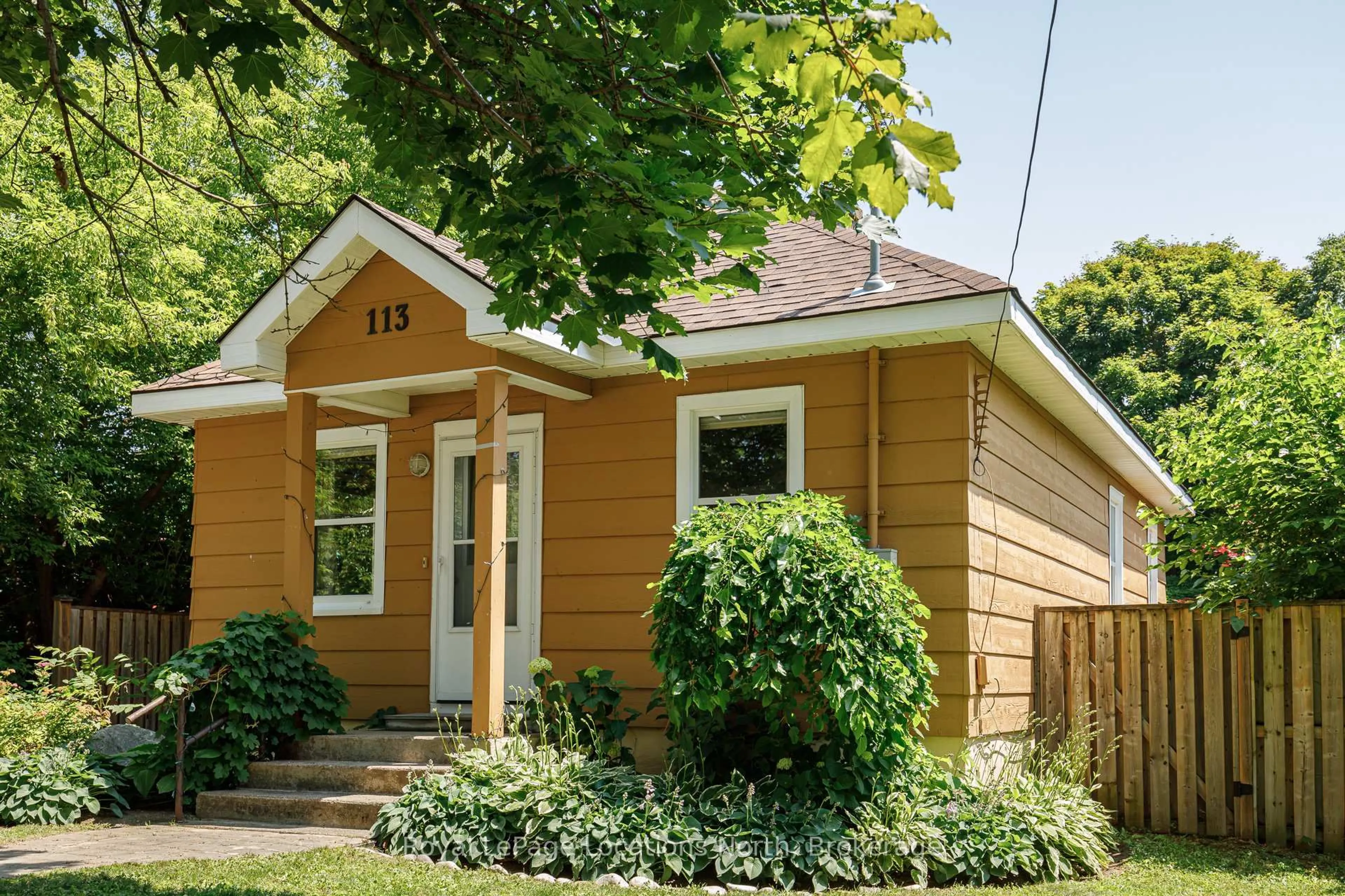 Unknown for 113 Bruce St, Blue Mountains Ontario N0H 2P0