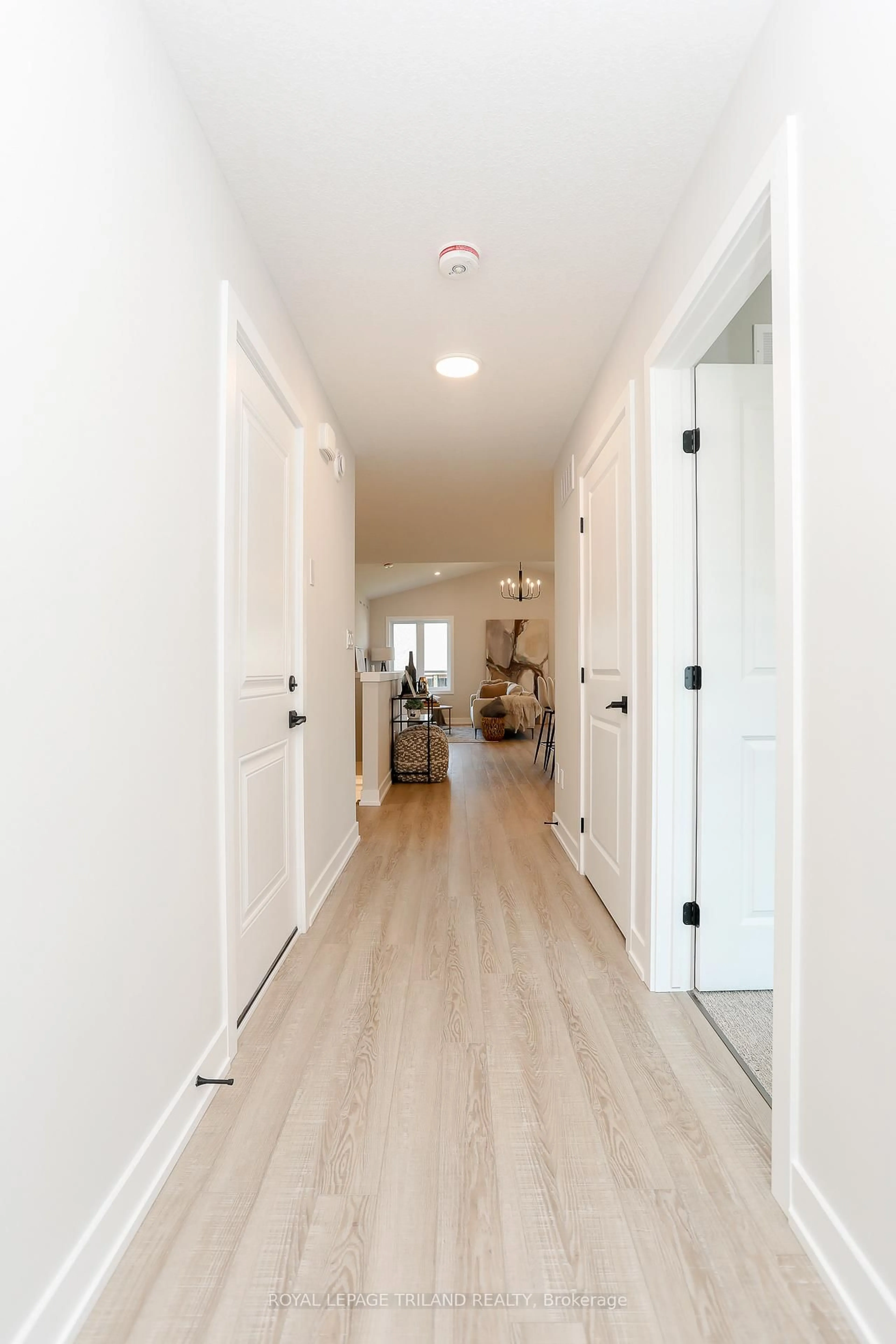 Indoor entryway for 51 White Tail Path, Central Elgin Ontario N5R 0N7