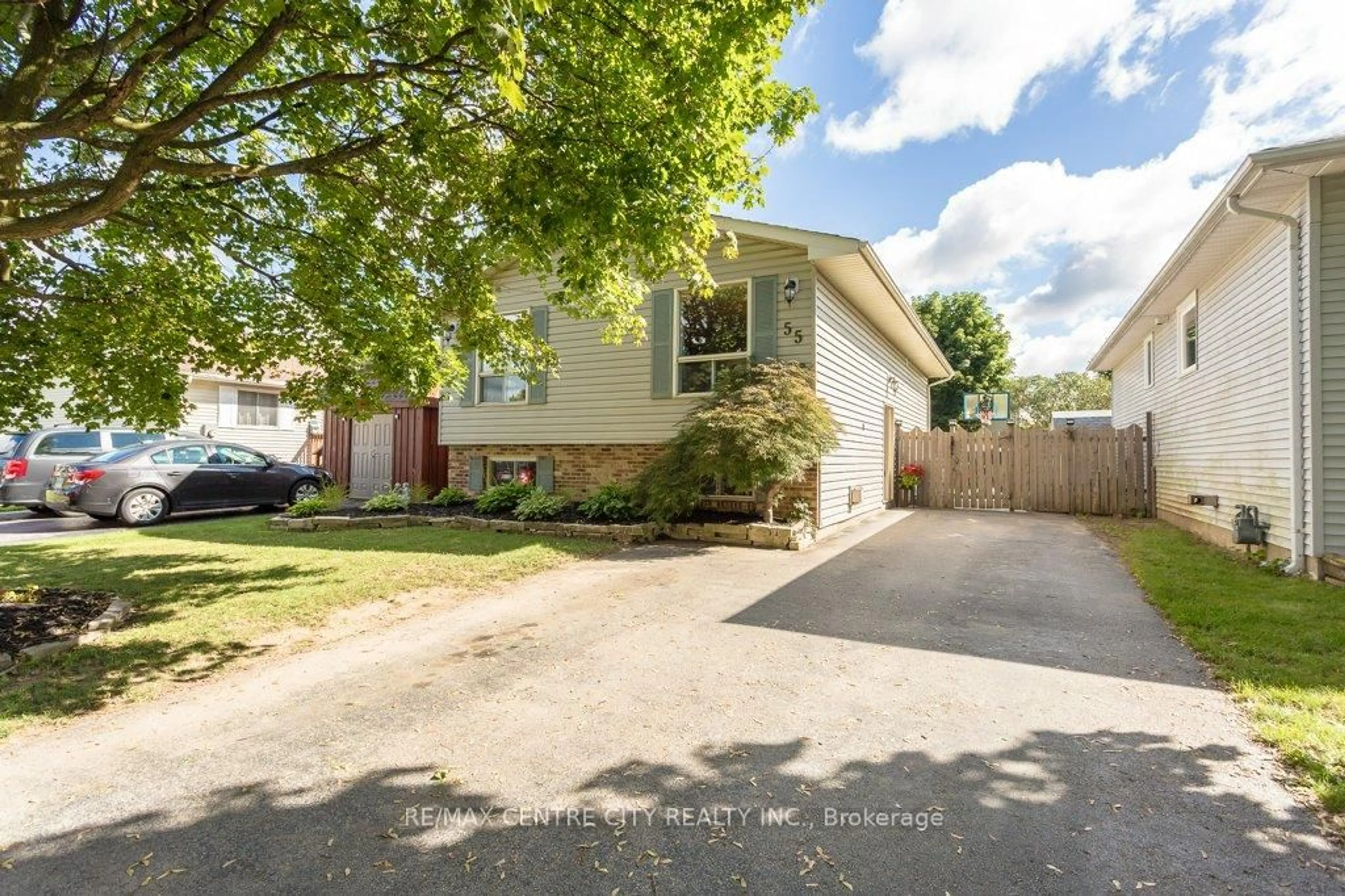 A pic from outside/outdoor area/front of a property/back of a property/a pic from drone, street for 55 Melanie Dr, Aylmer Ontario N5H 3G6