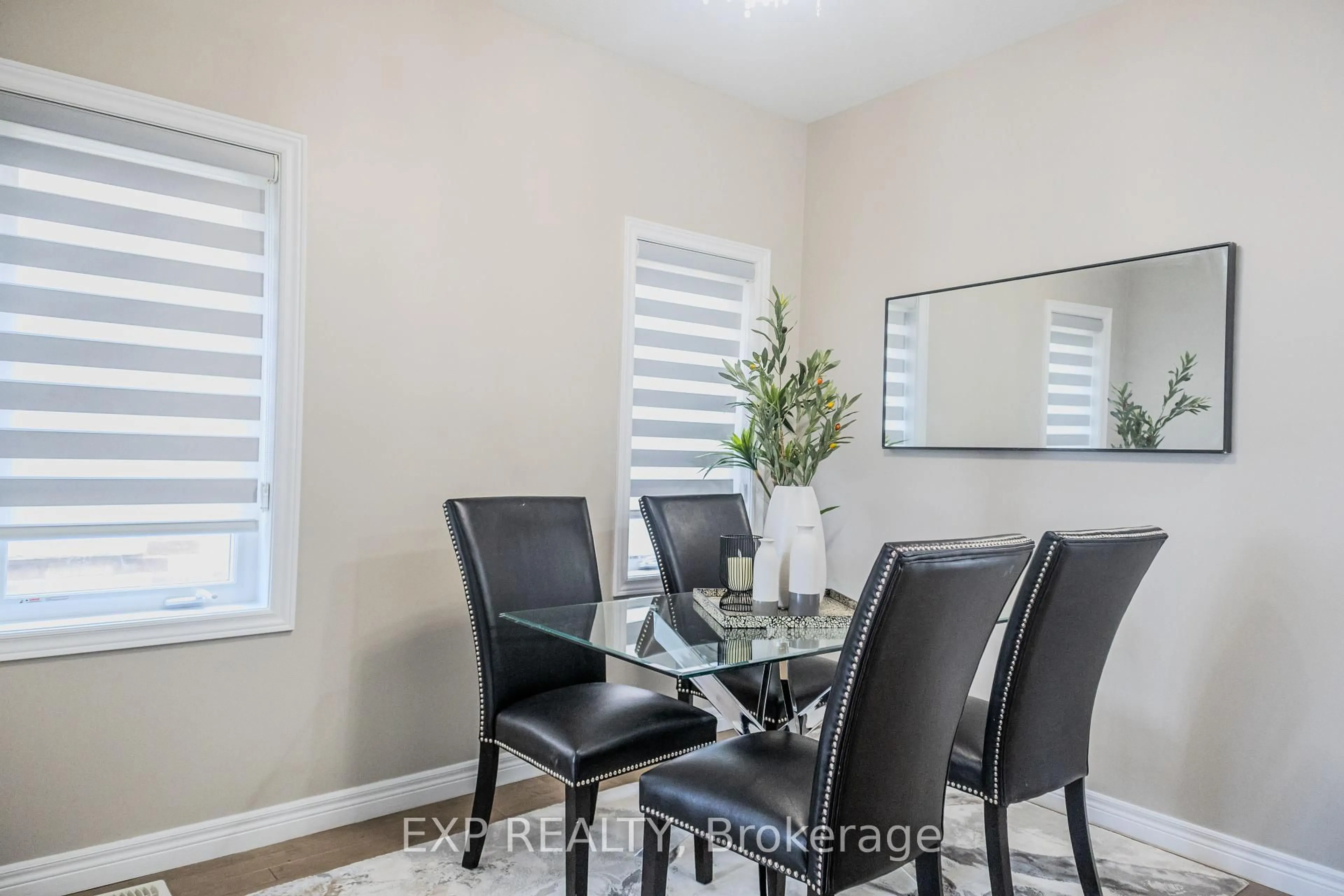 Dining room, unknown for 14 Waterbow Tr, Kitchener Ontario N2A 0K7