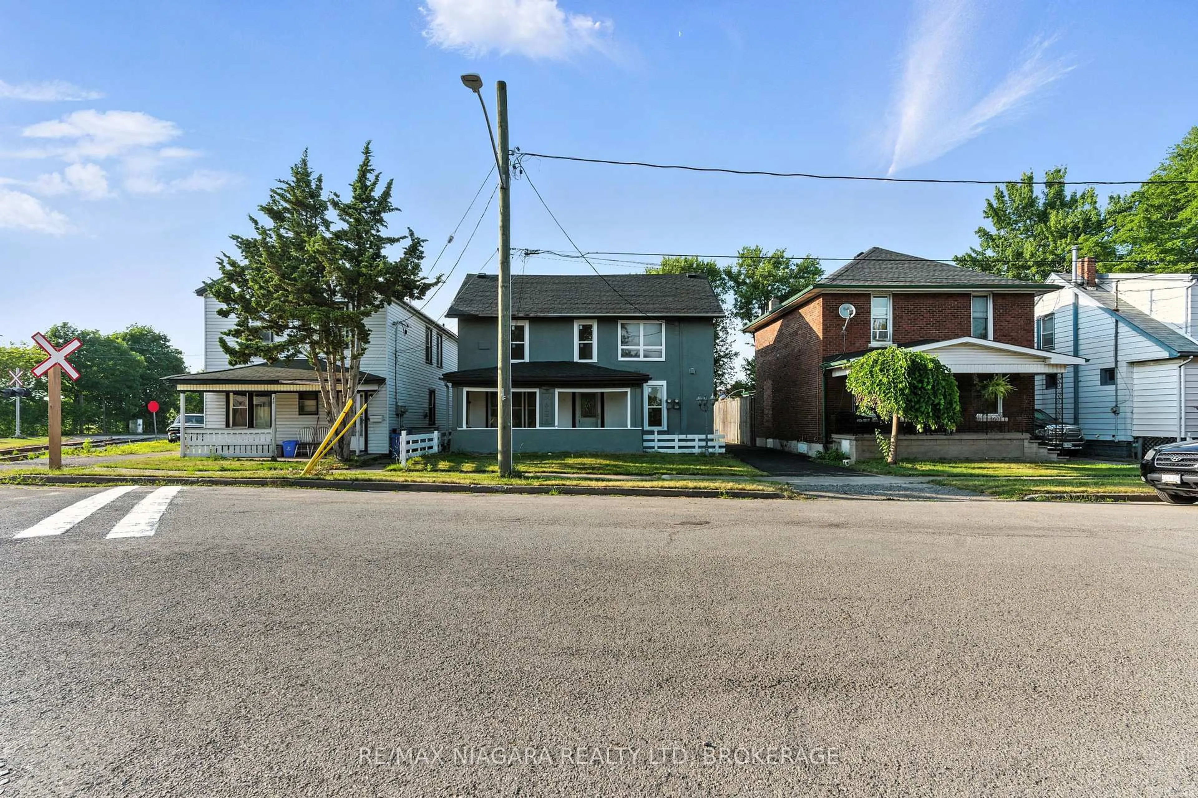 Unknown for 84 Alma St, Port Colborne Ontario L3K 1G3
