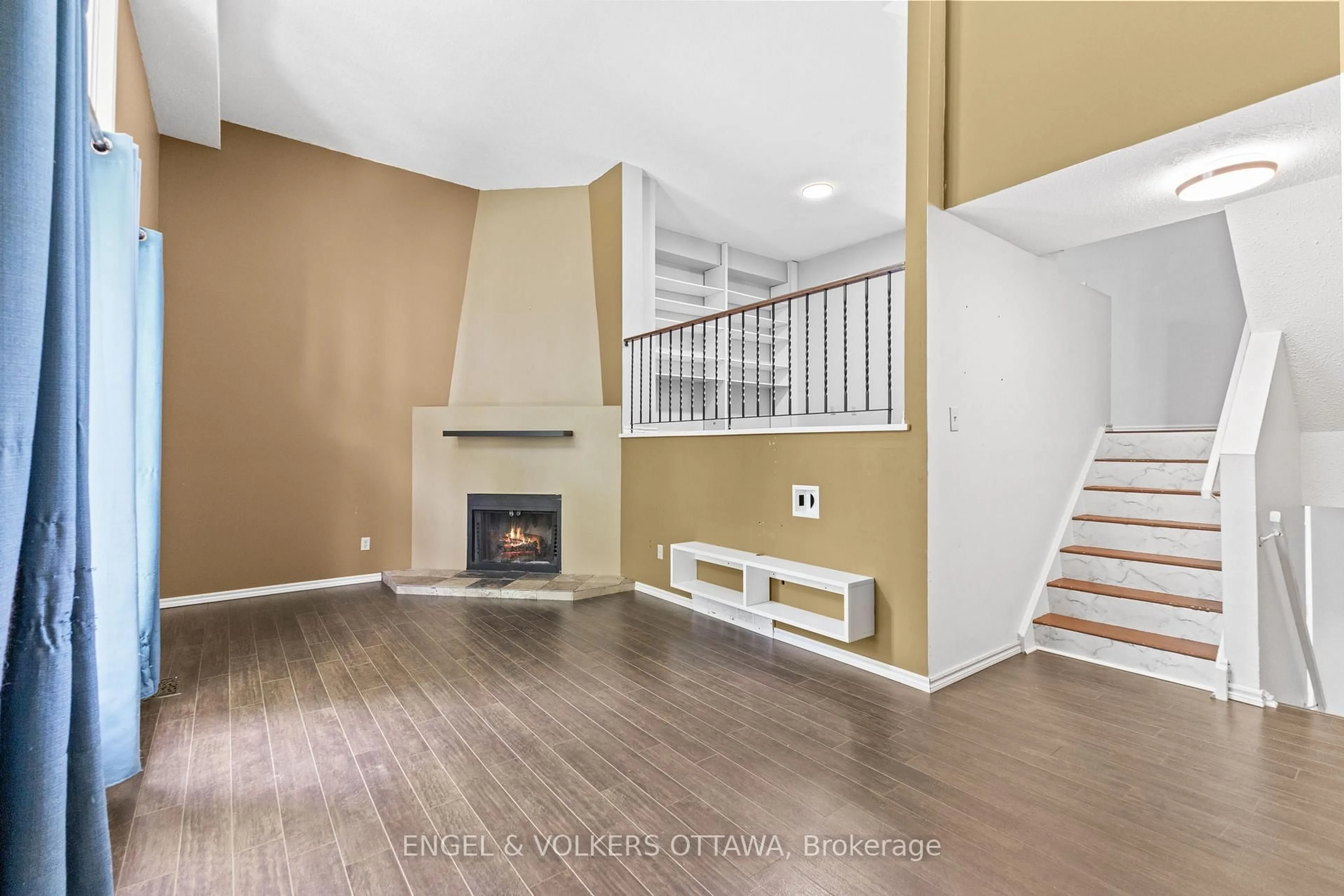 Unknown for 3205 Uplands Dr #3, Ottawa Ontario K1V 9T3