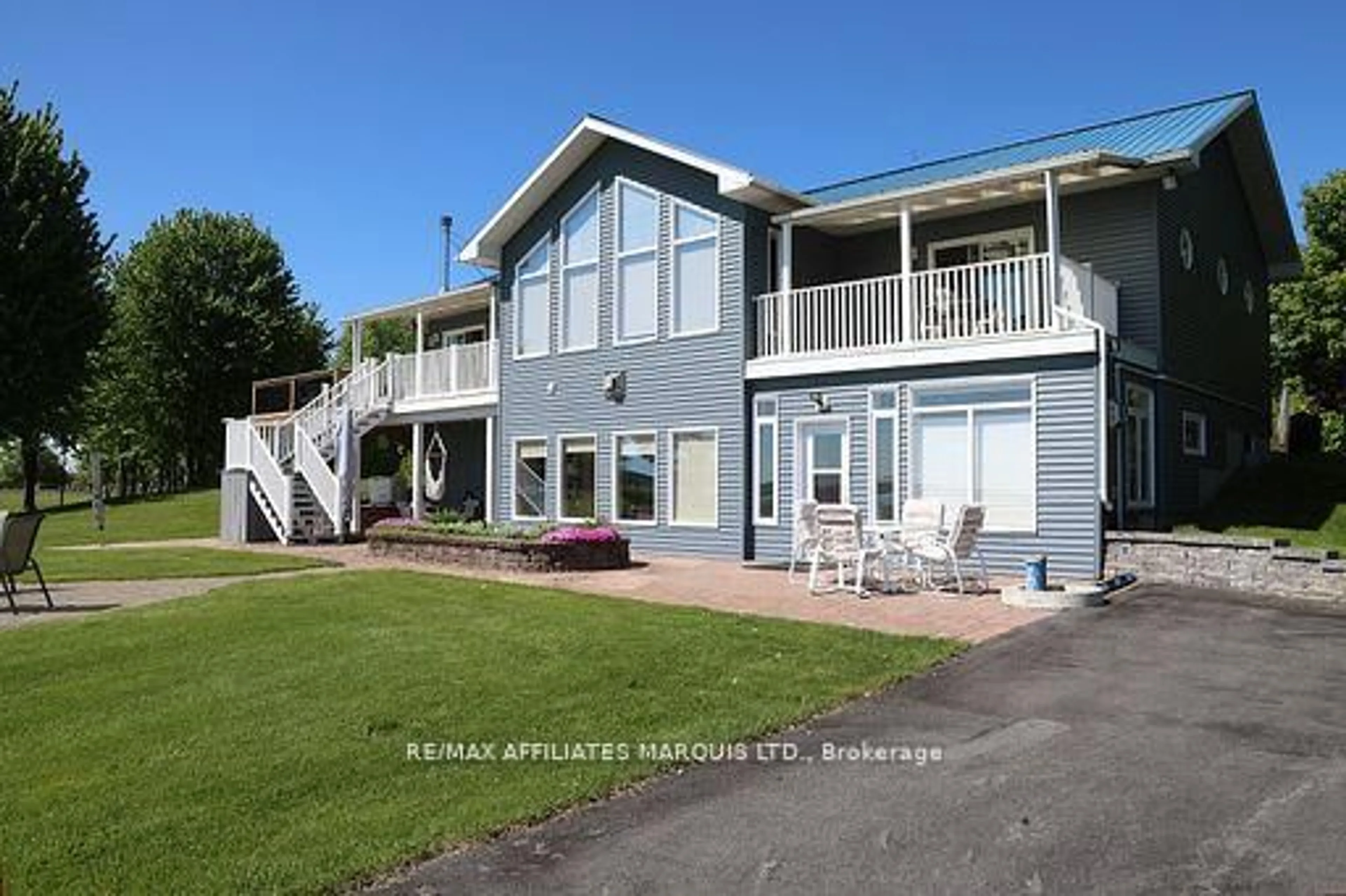 Home with vinyl exterior material, building for 11030 Dr Miller Dr, South Dundas Ontario K0E 1K0