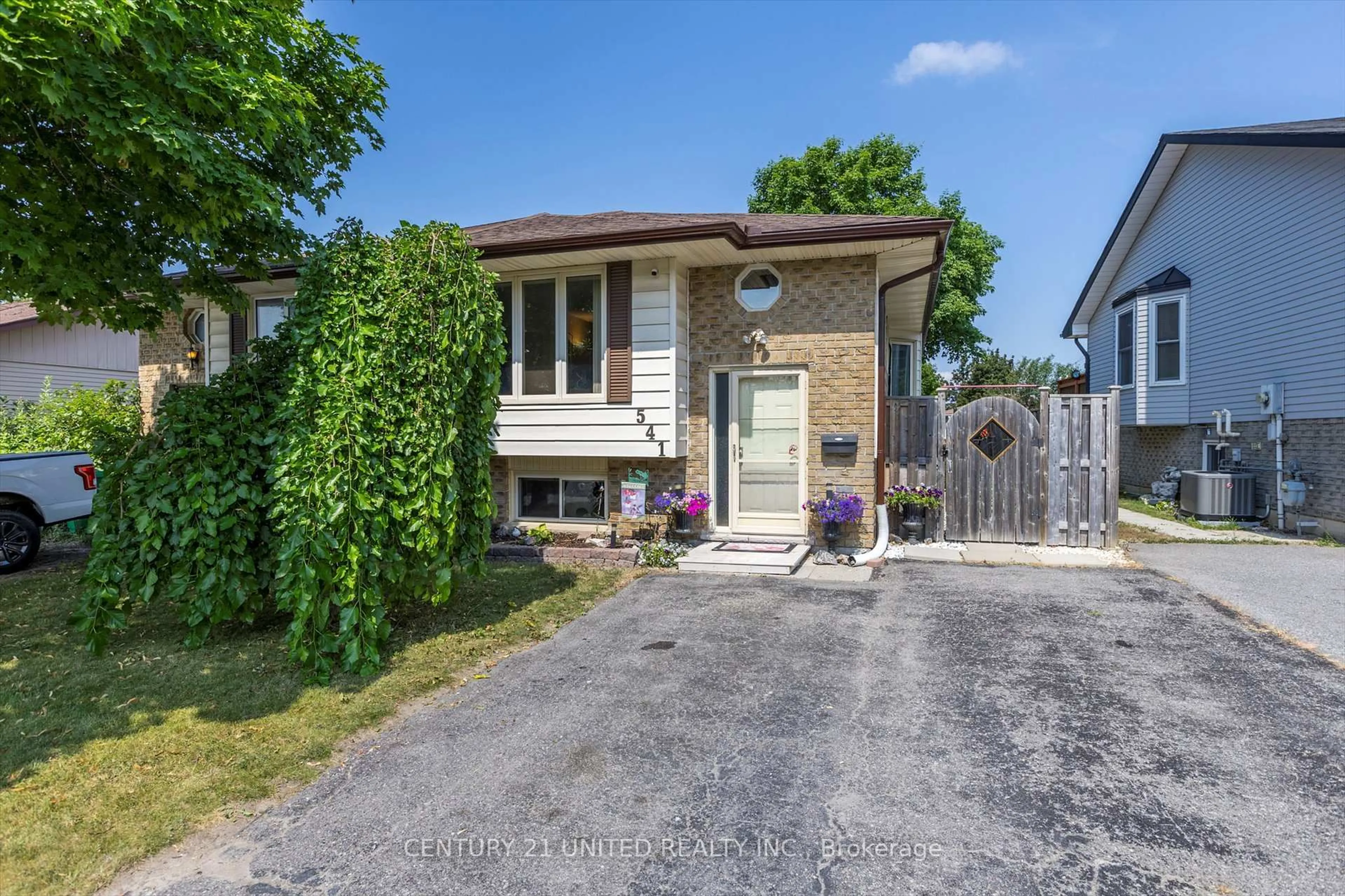 Unknown for 541 Crystal Dr, Peterborough South Ontario K9J 8H7