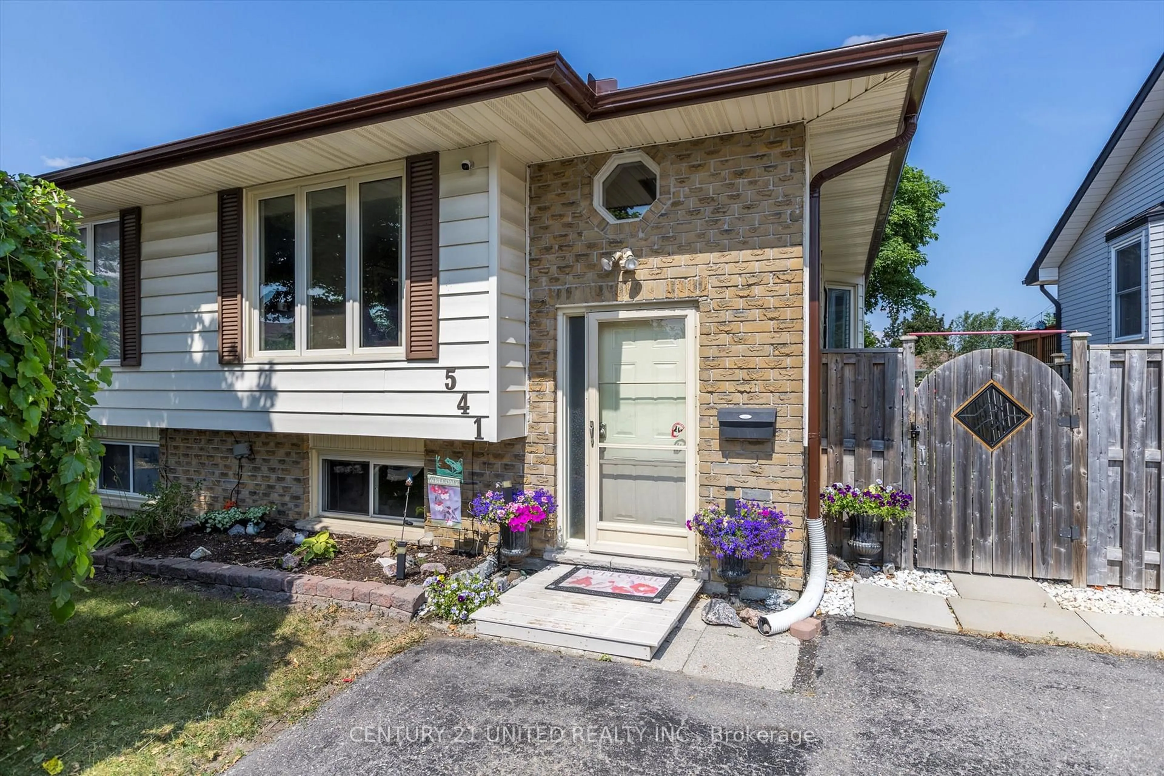 Home with brick exterior material, street for 541 Crystal Dr, Peterborough South Ontario K9J 8H7
