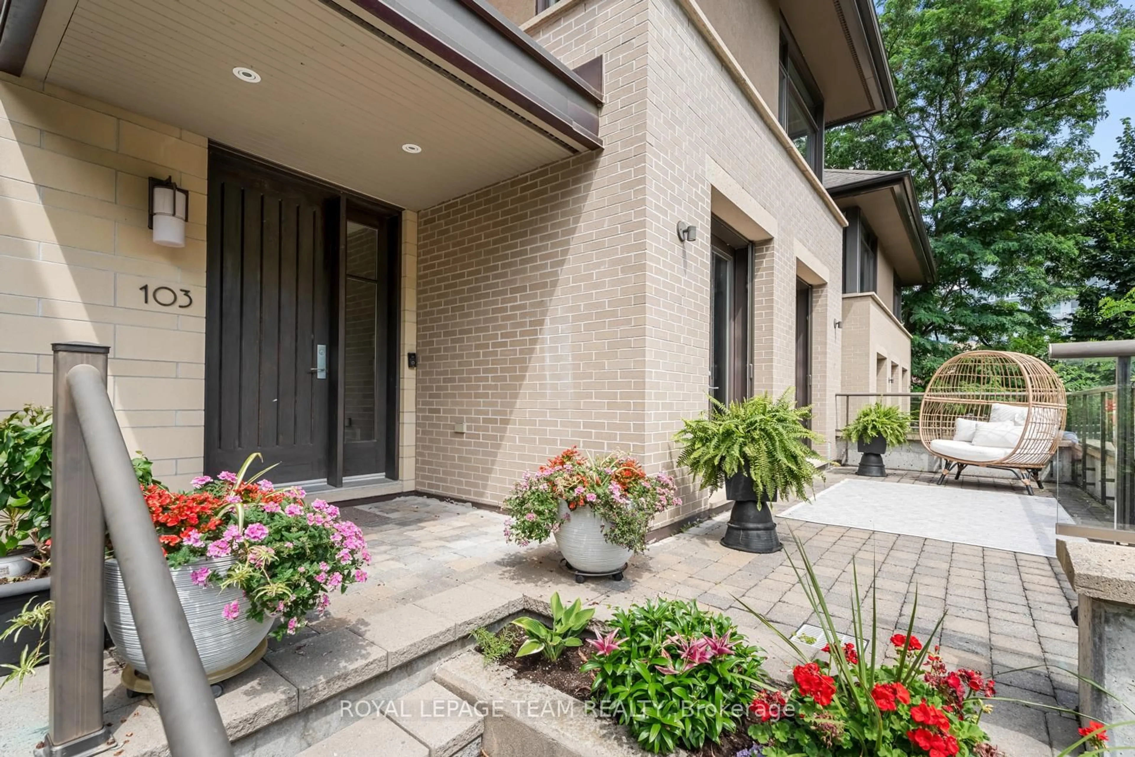 Unknown for 103 Black Maple Private, Ottawa Ontario K1M 0J3