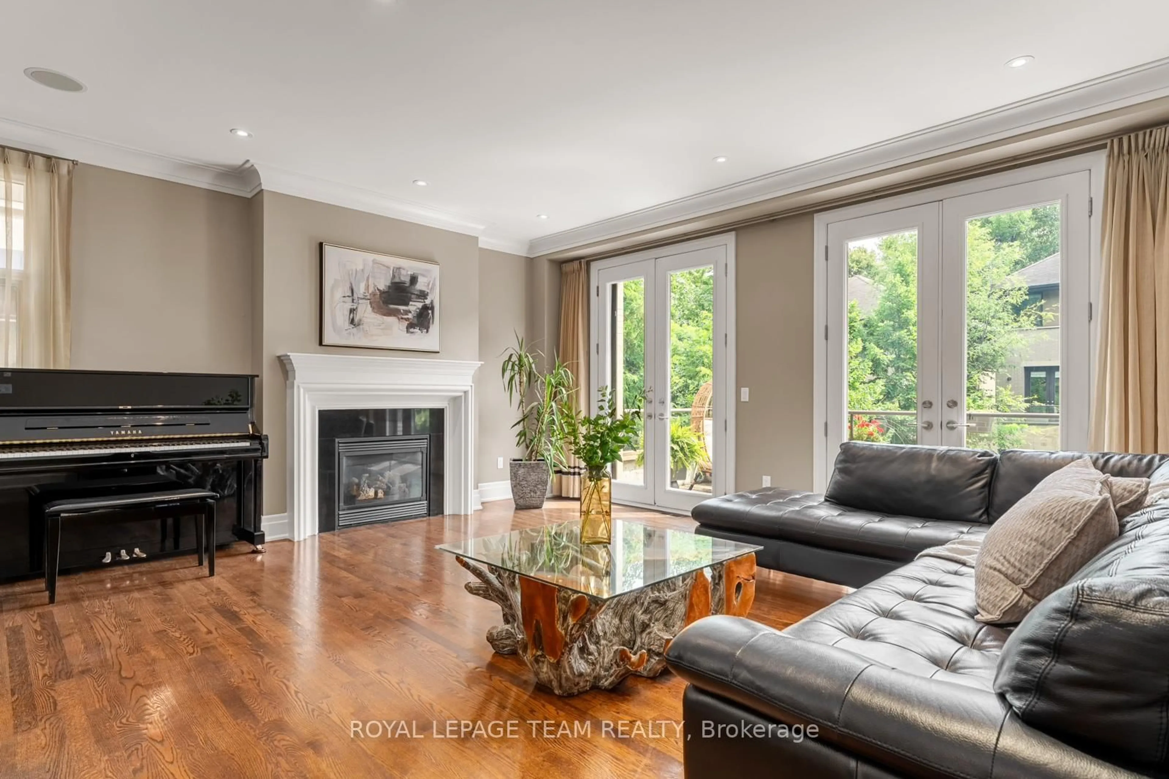 Living room with furniture, unknown for 103 Black Maple Private, Ottawa Ontario K1M 0J3