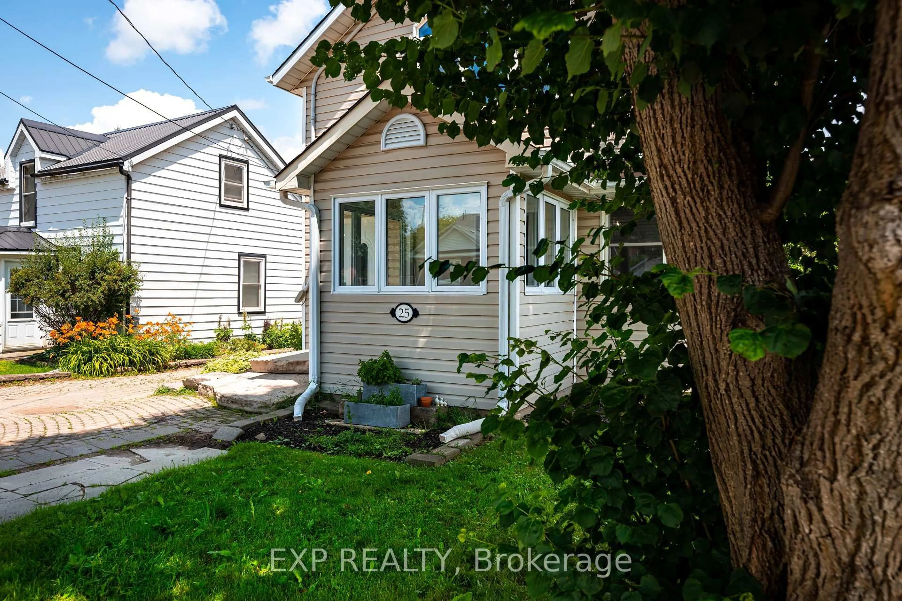 Unknown for 25 King St, East Luther Grand Valley Ontario L0N 1G0