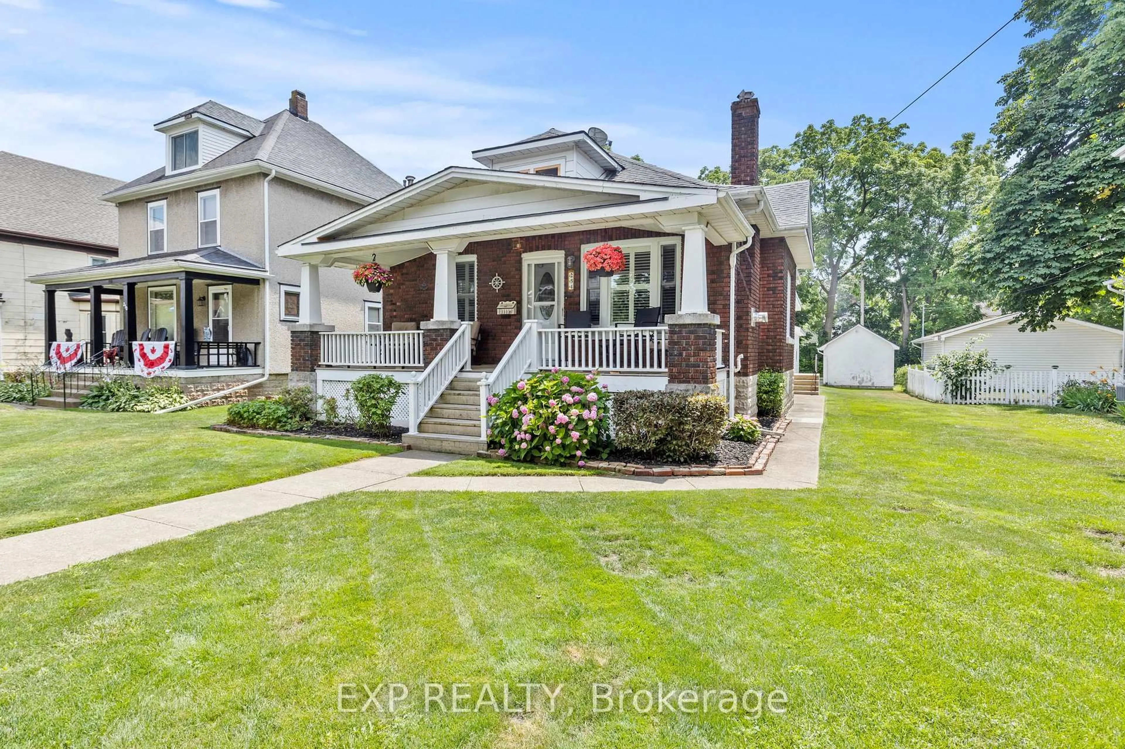 Home with brick exterior material, street for 254 Clarence St, Port Colborne Ontario L3K 3G6