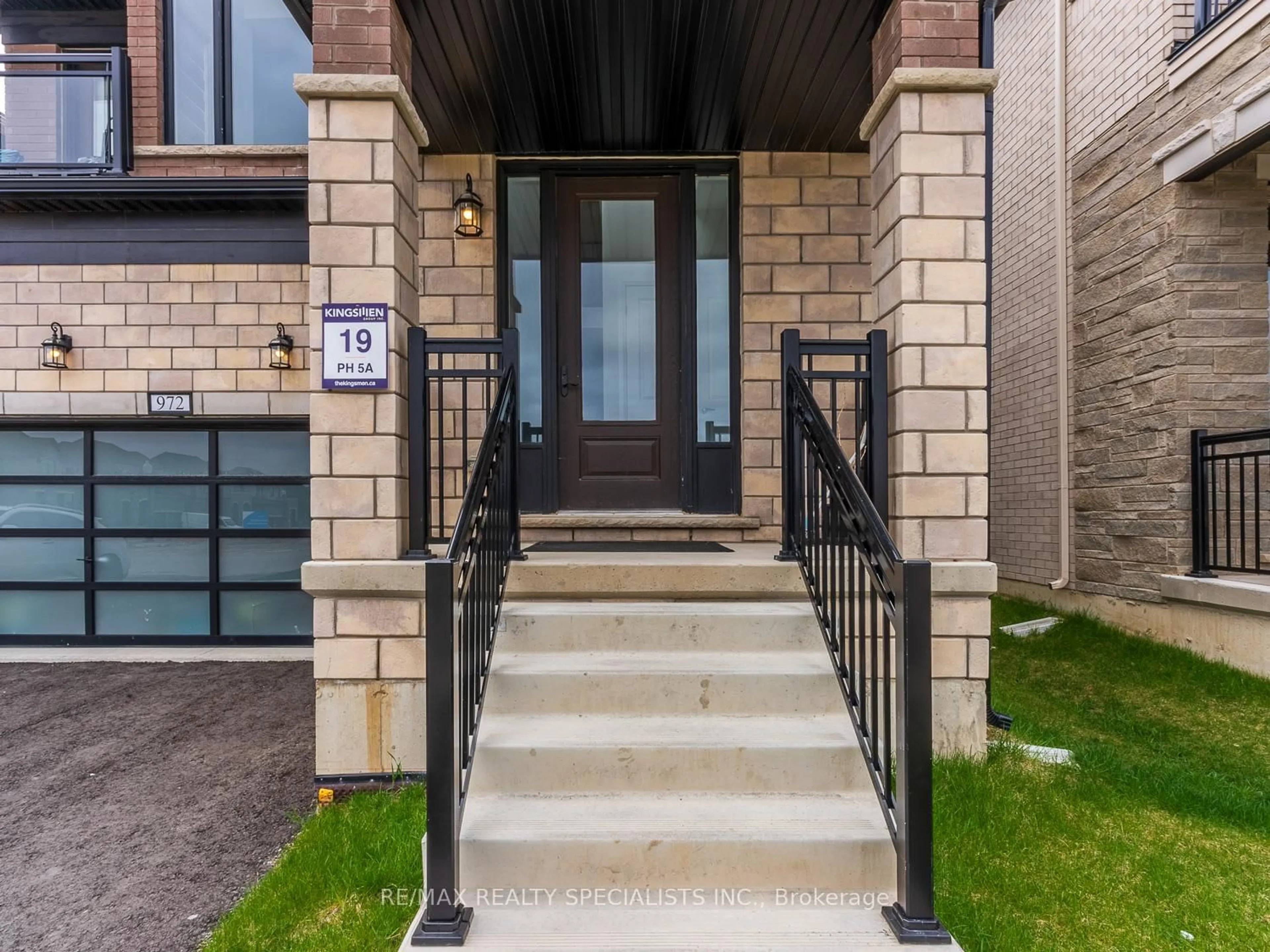 Unknown for 972 Sobeski Ave, Woodstock Ontario N4S 7W2