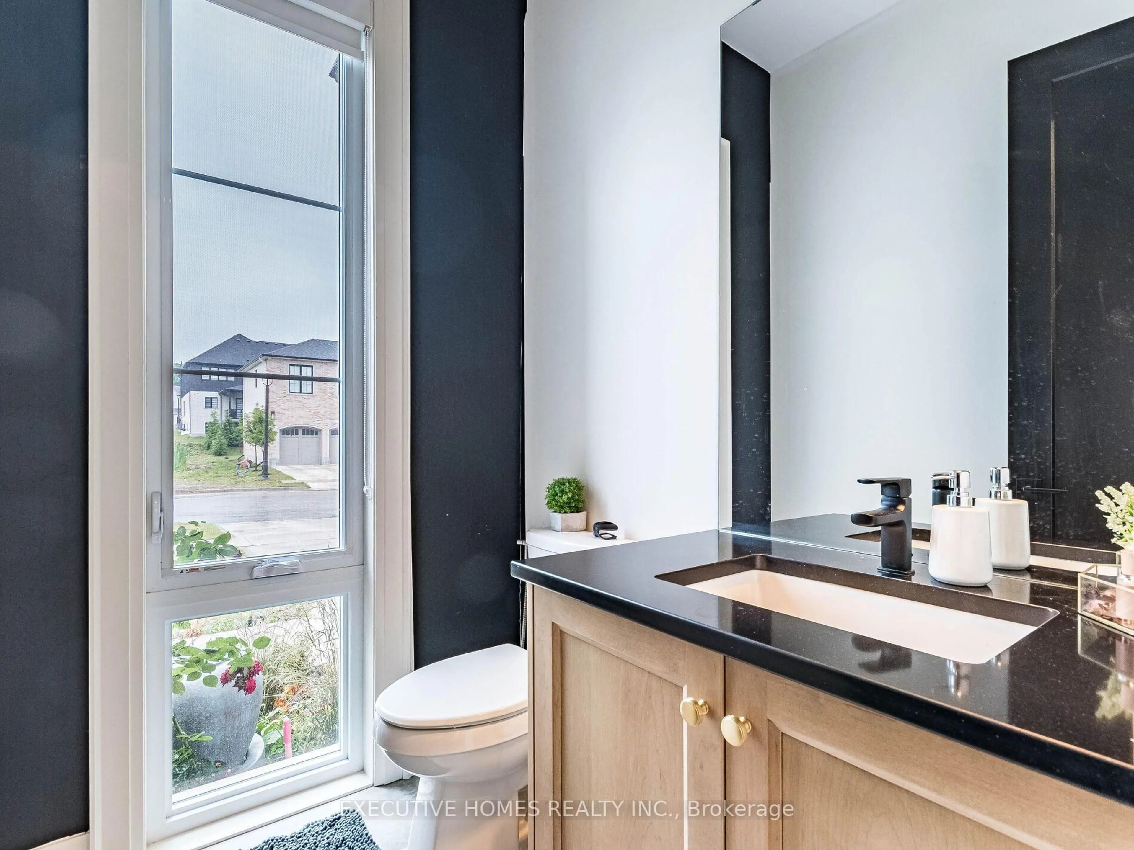 Contemporary bathroom, ceramic/tile floor for 377 Manhattan Dr, London South Ontario N6K 4M7